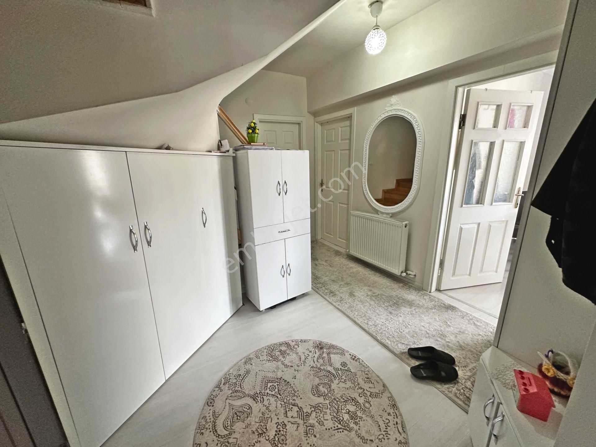 Misket Düzlükte Kapalı Teraslı Çift Banyolu 4+1 Satılık Dublex - Görsel 27