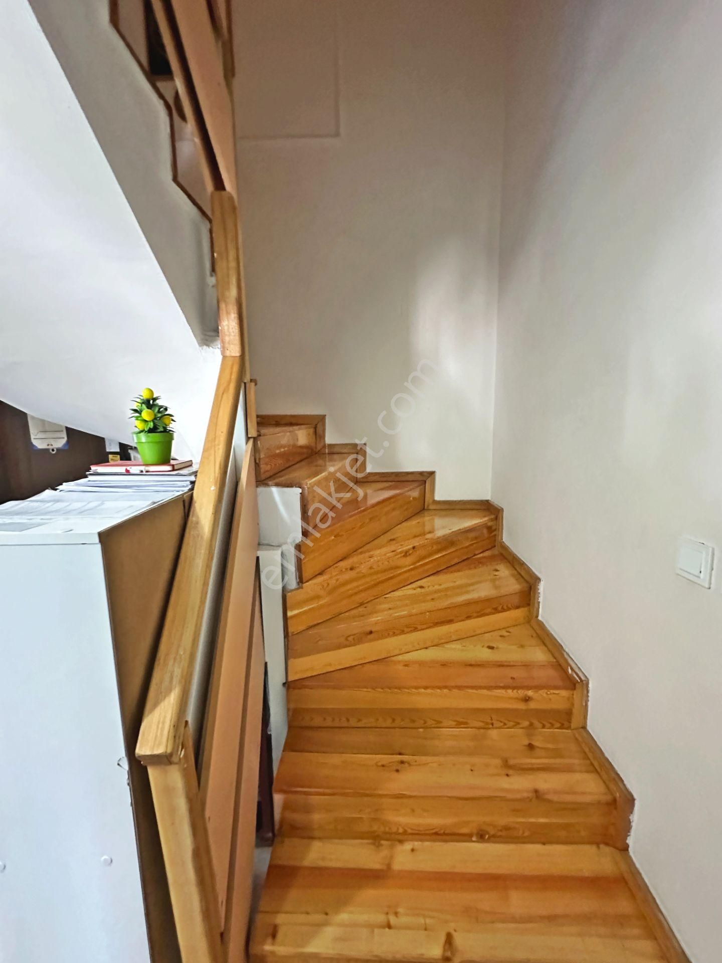 Misket Düzlükte Kapalı Teraslı Çift Banyolu 4+1 Satılık Dublex - Görsel 26