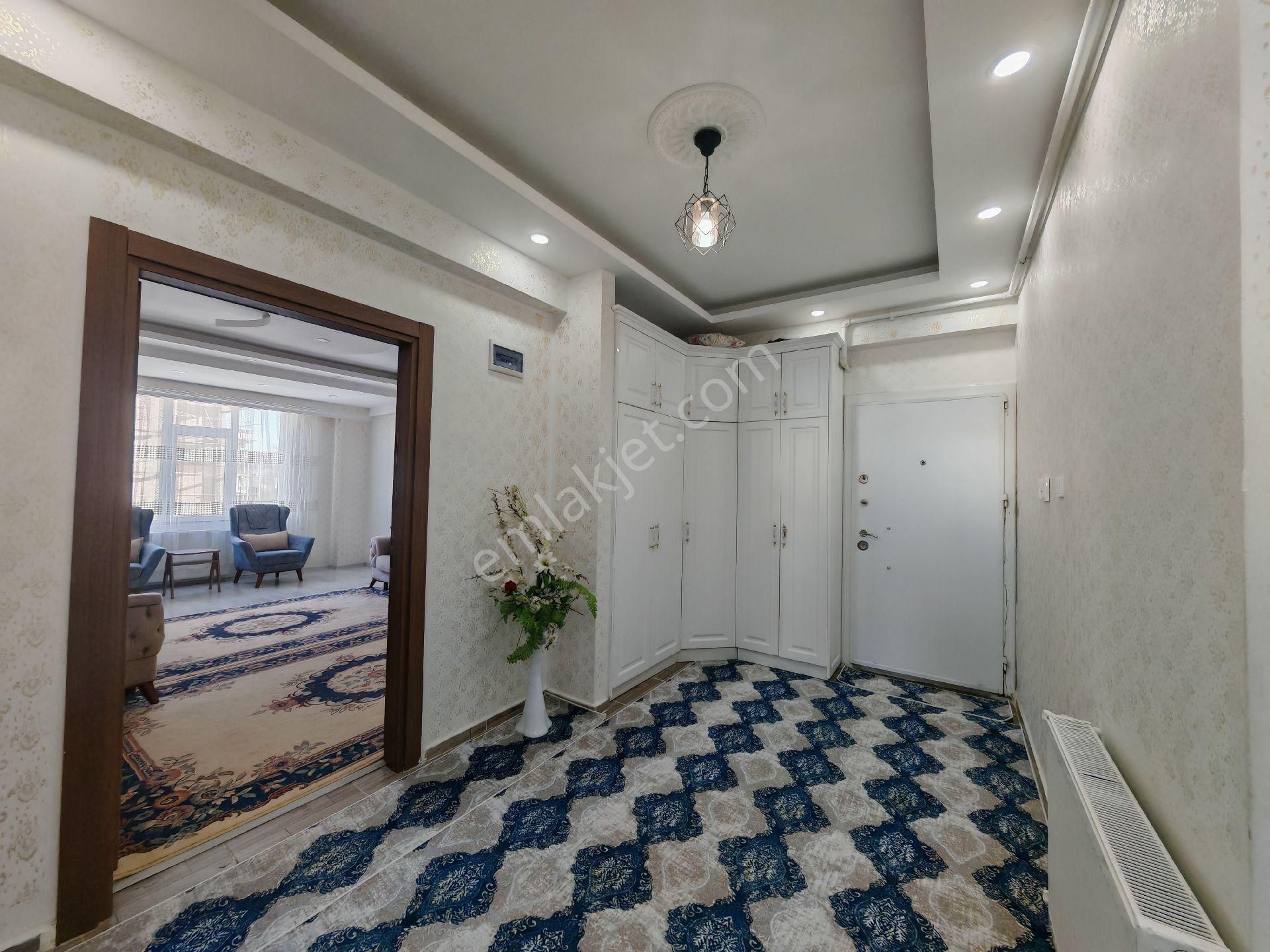 Faruk Yüksel Emlak Seyrantepe'de Merkezi Konumda 4 Oda Ferah Daire Cadde Üzeri Full Yapılı - Görsel 11