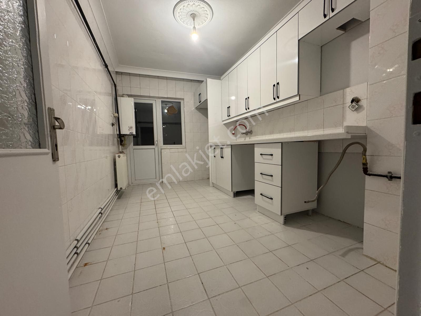 Mamak - Başak Mahallesi Full Yapılı, Altı Dolu 3+1 Satılık Fırsat Daire !!!