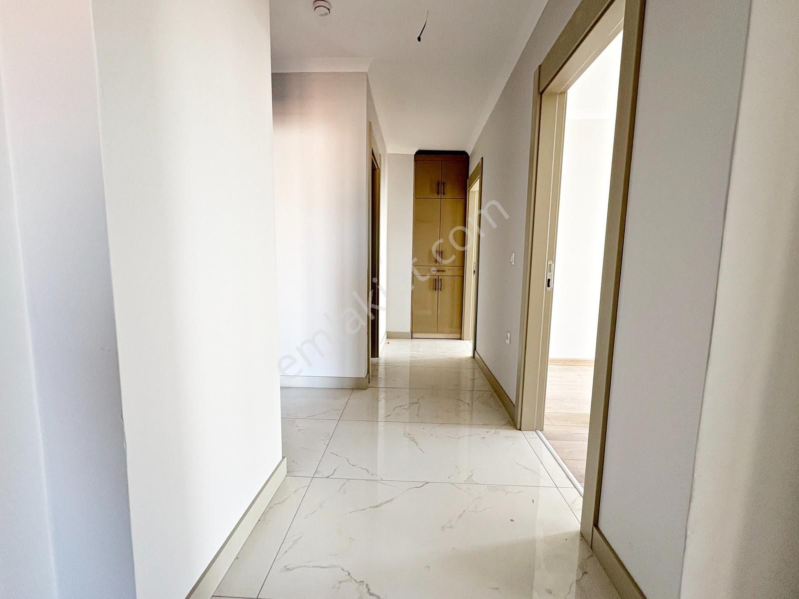 3+1 3.kat Sıfır Oturuma Hazır Manzaralı Ultra Yapılı Asansörlü - Görsel 25