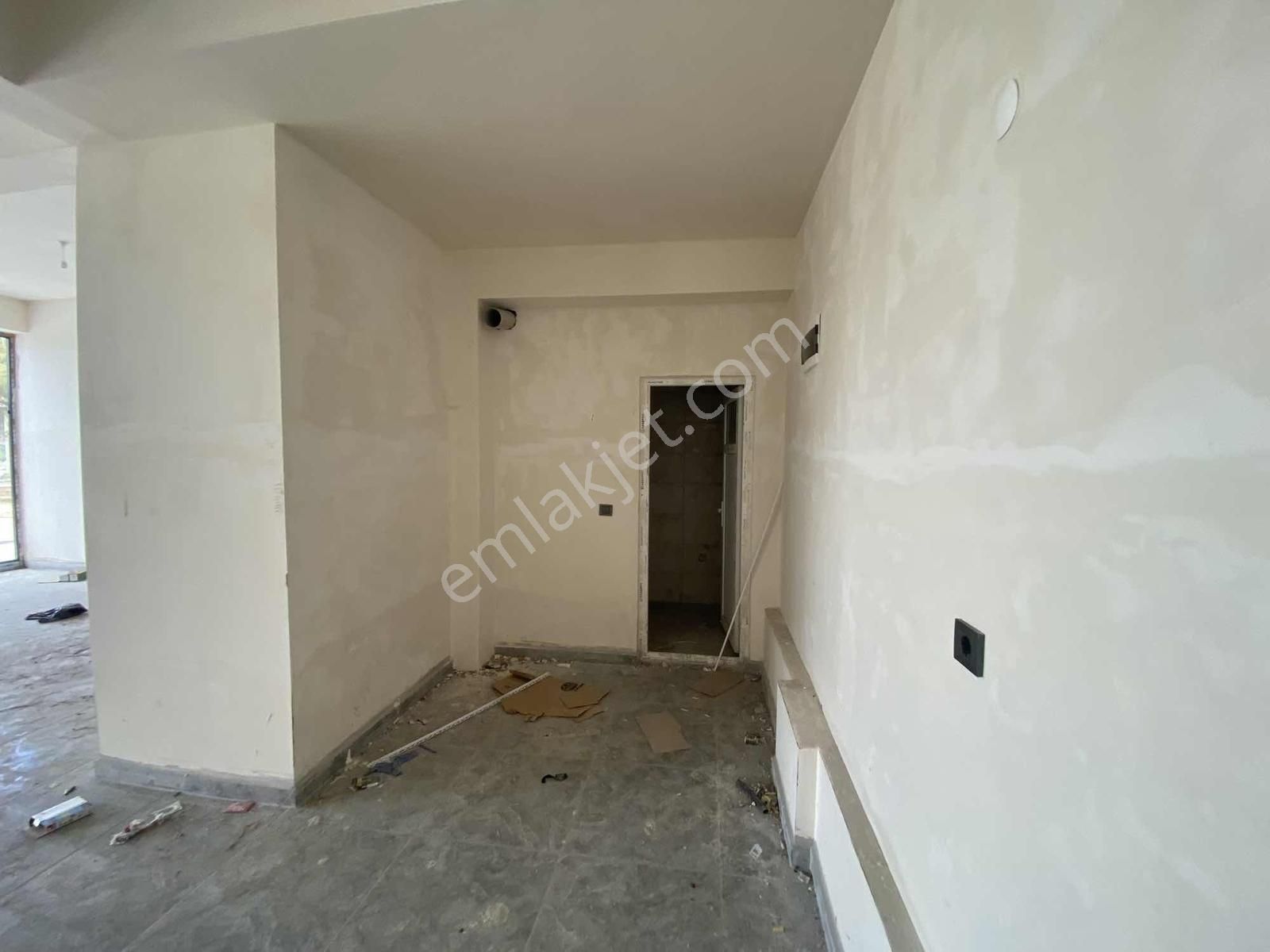 Yağmur Emlak'tan Stadyum Karşısında Satılık Sıfır Dükkan - Görsel 14