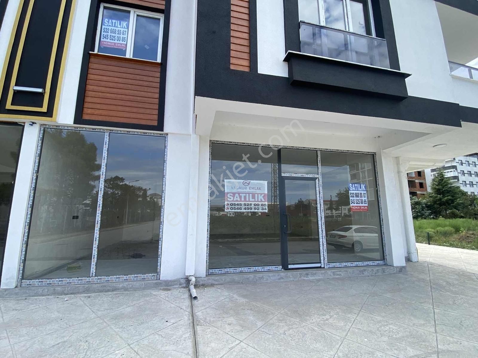 Yağmur Emlak'tan Stadyum Karşısında Satılık Sıfır Dükkan