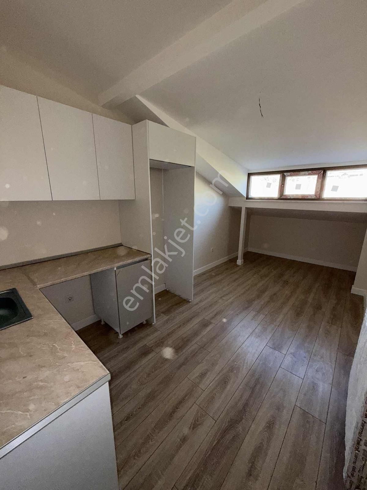 Altunizade Barbaros Mahallesi Sıfır Manzaralı Lüks Dubleks Daire - Görsel 35