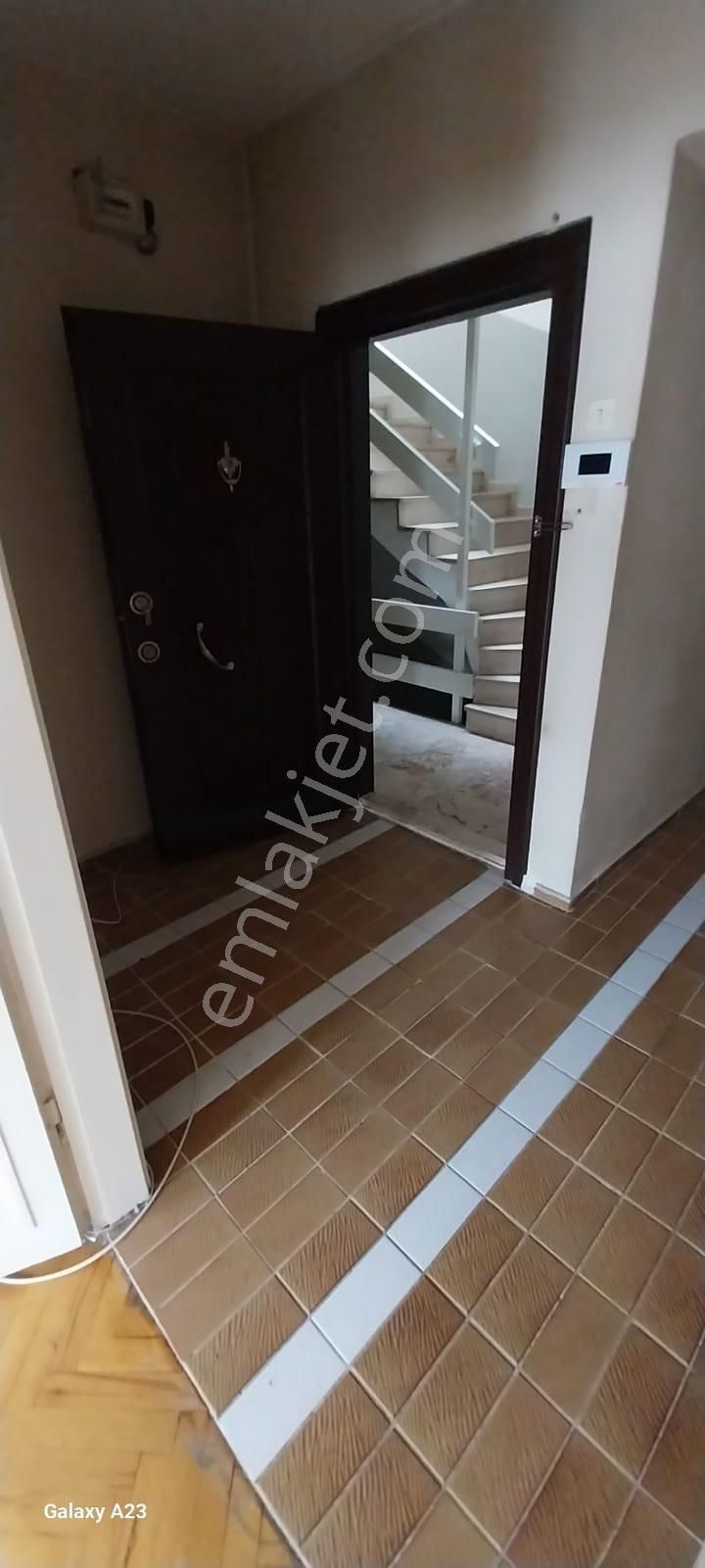 Namazgahta Asansörlü Satılık Ara Kat Daire - Görsel 24