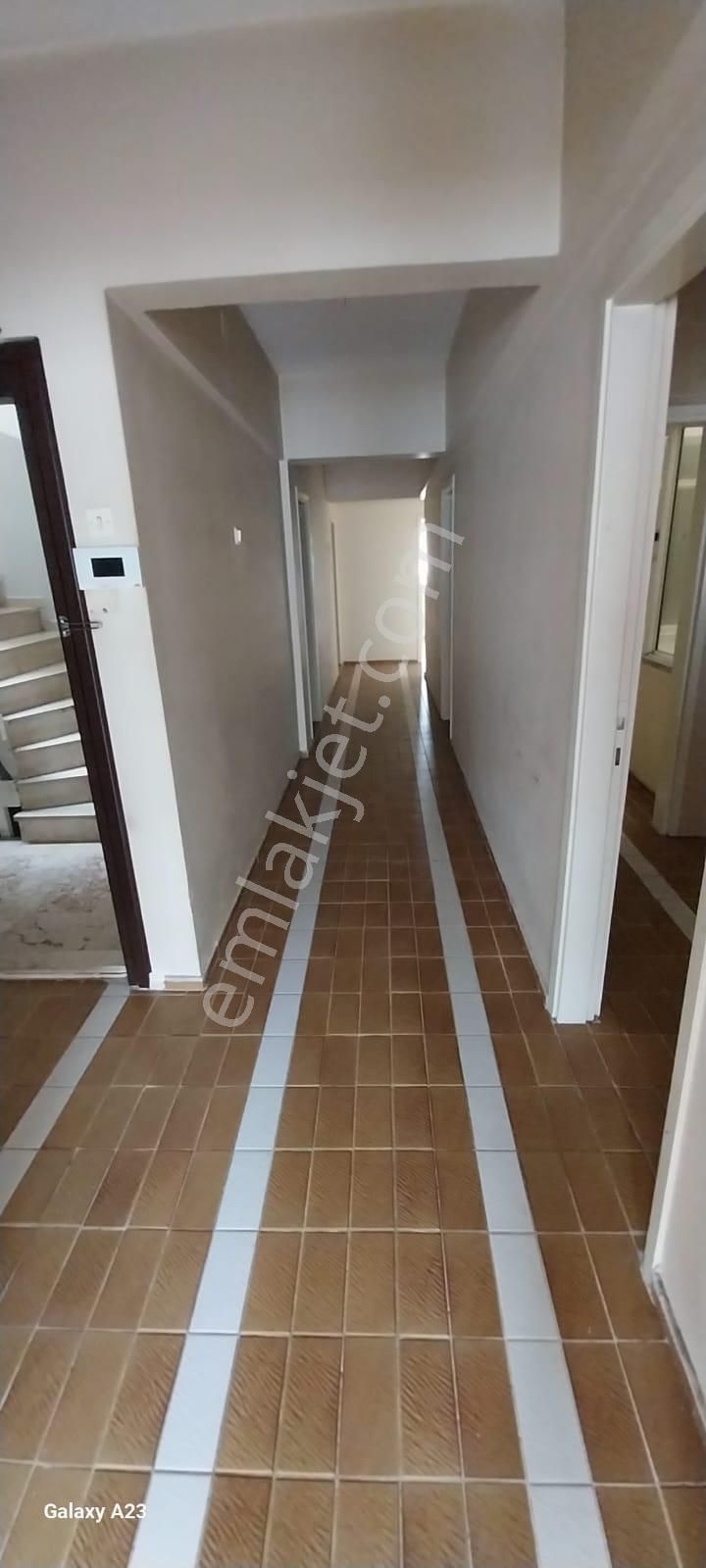 Namazgahta Asansörlü Satılık Ara Kat Daire - Görsel 18