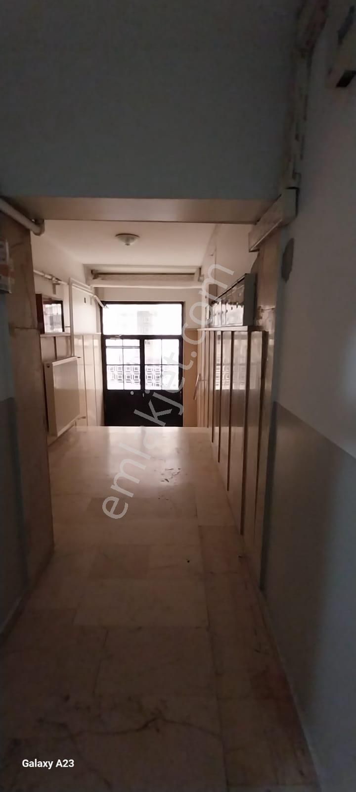 Namazgahta Asansörlü Satılık Ara Kat Daire - Görsel 20