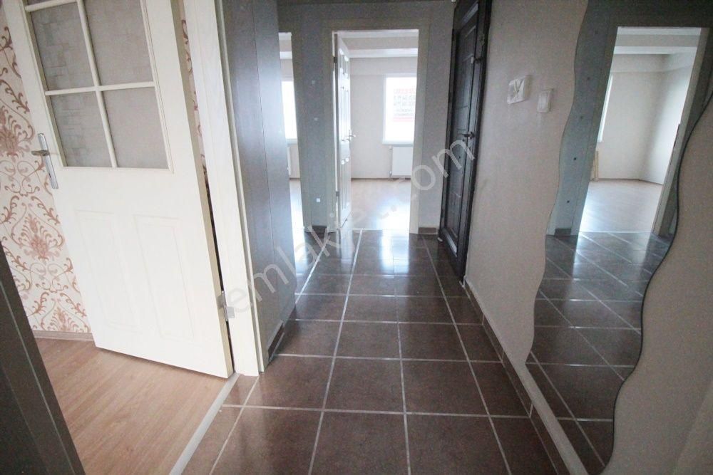 Şehrin Kalbinde, Otoparklı & Asansörlü Kiralık 2+1 - Görsel 4