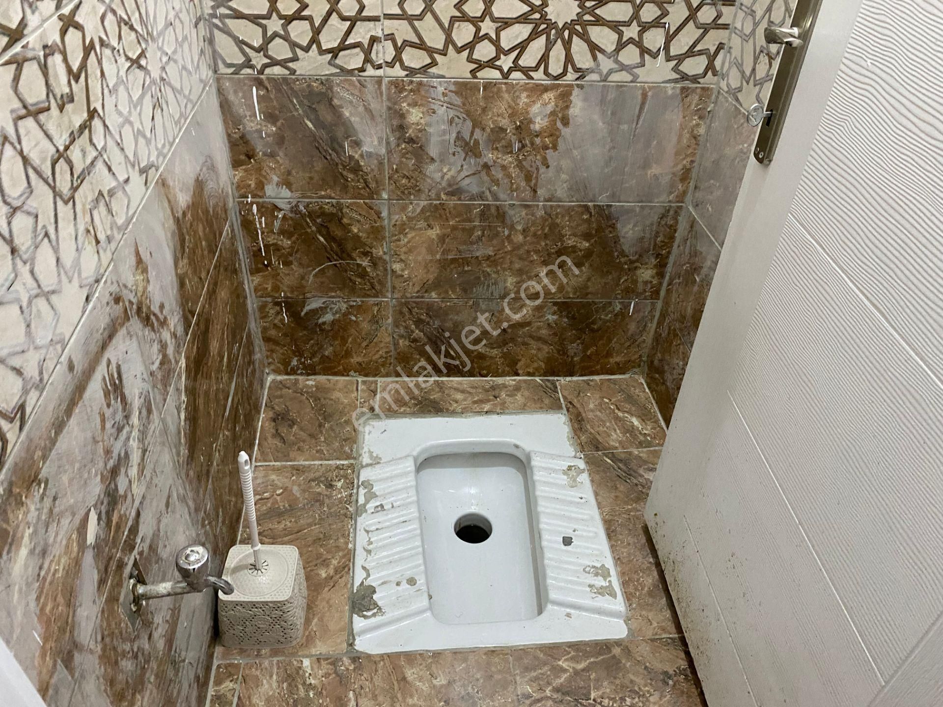 Avrupa Emlak Tan Esenler Birlik Mah 80 M² 2+1 Yüksek Giriş,tem Yanyol Otobüs Duraklarına Yakın - Görsel 11