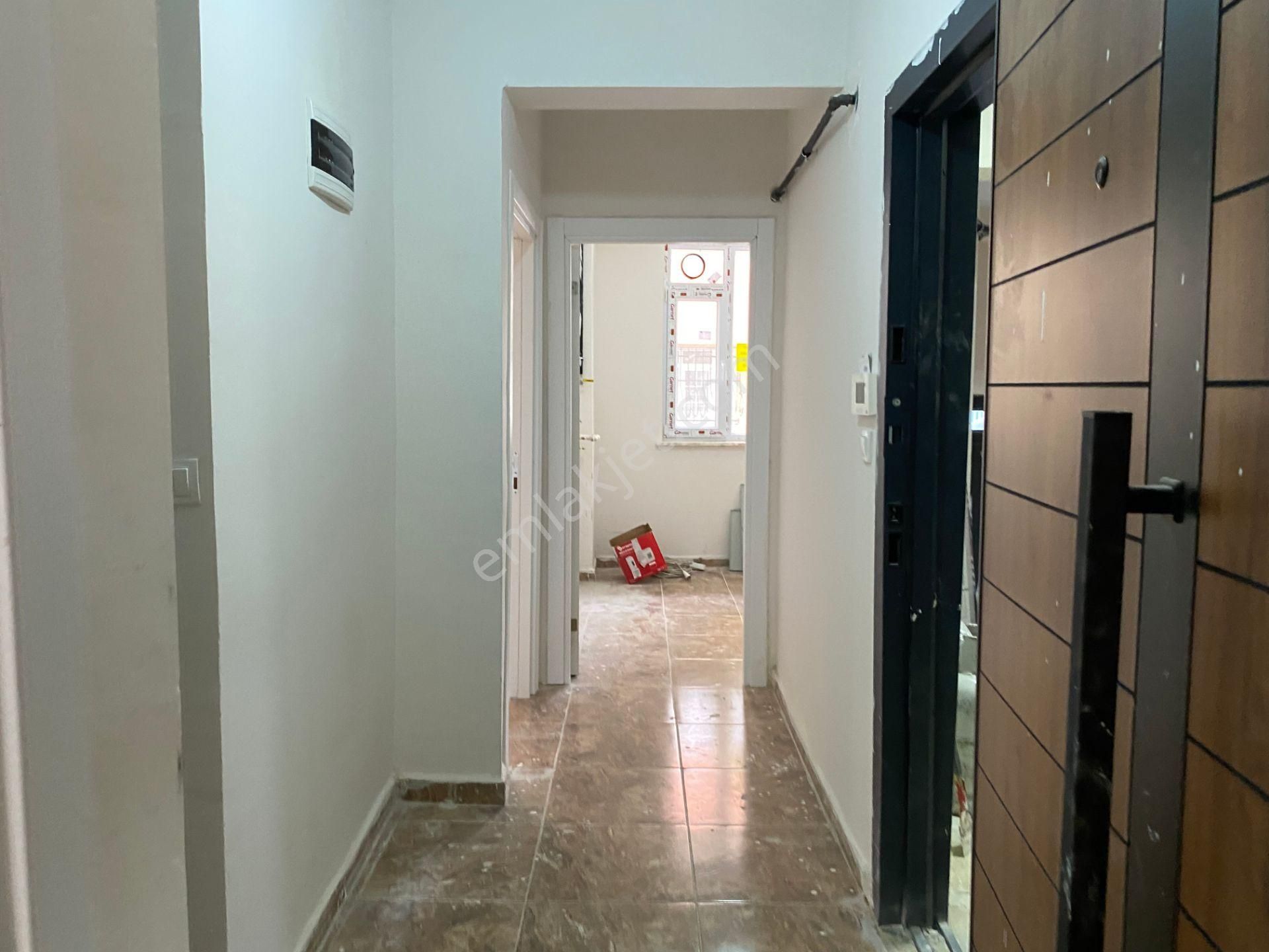 Avrupa Emlak Tan Esenler Birlik Mah 80 M² 2+1 Yüksek Giriş,tem Yanyol Otobüs Duraklarına Yakın - Görsel 12