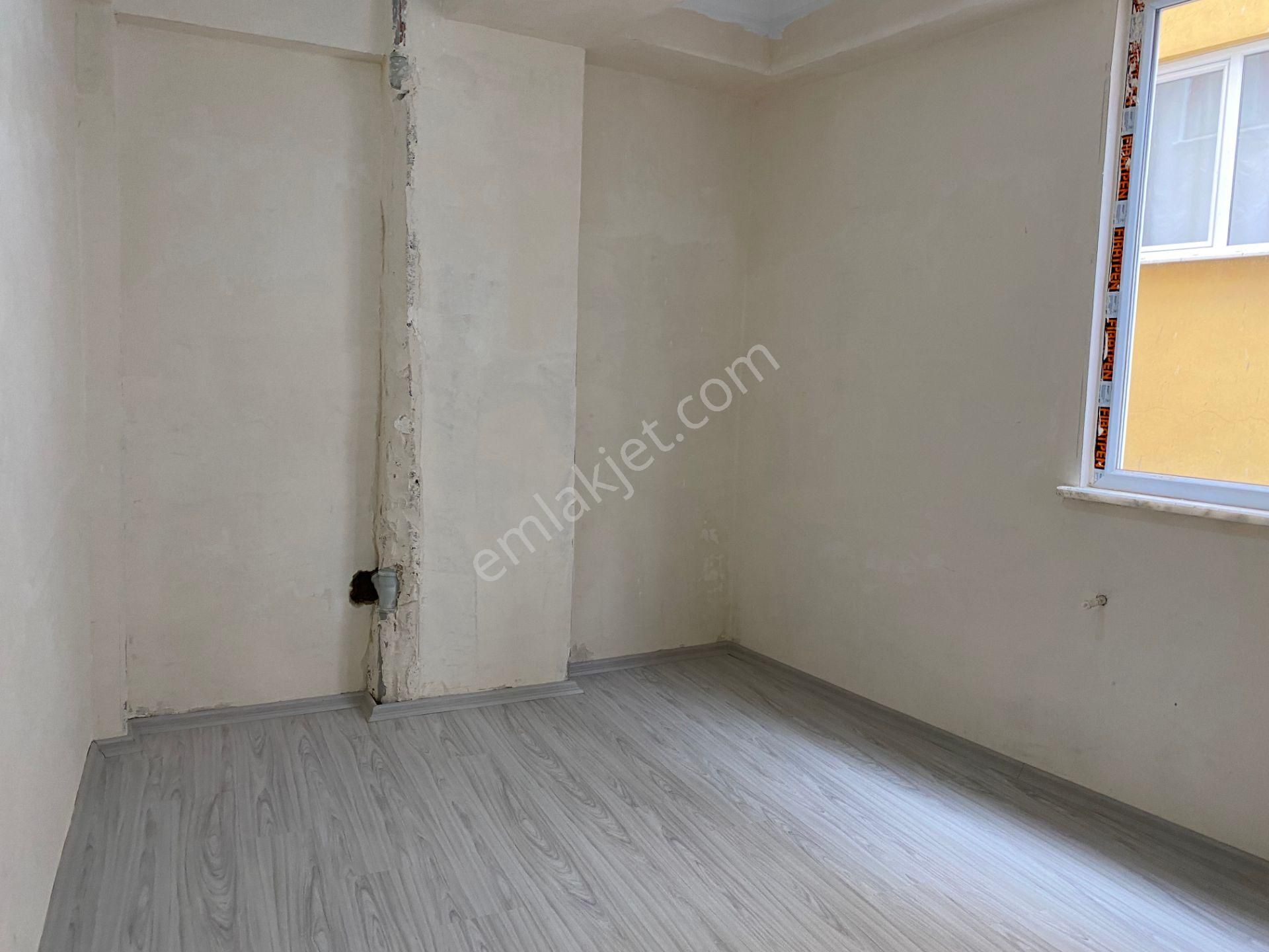 Avrupa Emlak Tan Esenler Birlik Mah 80 M² 2+1 Yüksek Giriş,tem Yanyol Otobüs Duraklarına Yakın - Görsel 8