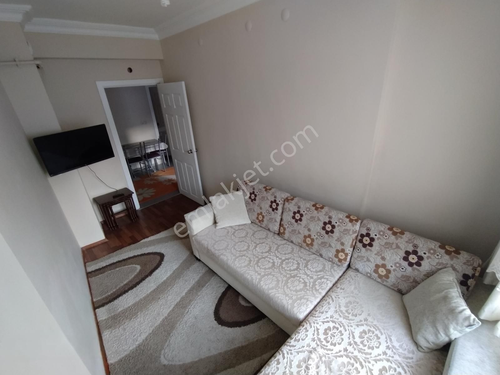 Akademi'den Yenibağlar'da Asansörlü Balkonlu Eşyalı Satılık 2+1