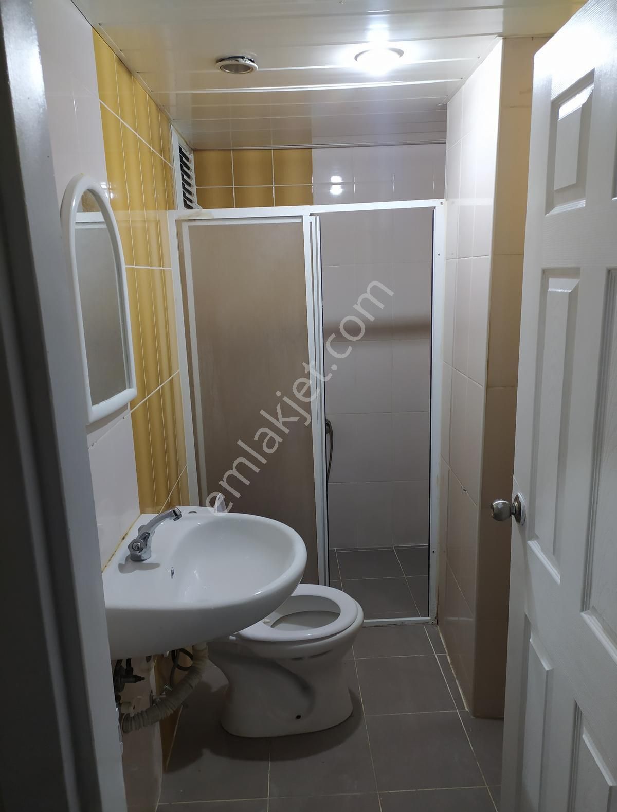 Akademi'den Yenibağlar'da Asansörlü Balkonlu Eşyalı Satılık 2+1 - Görsel 13