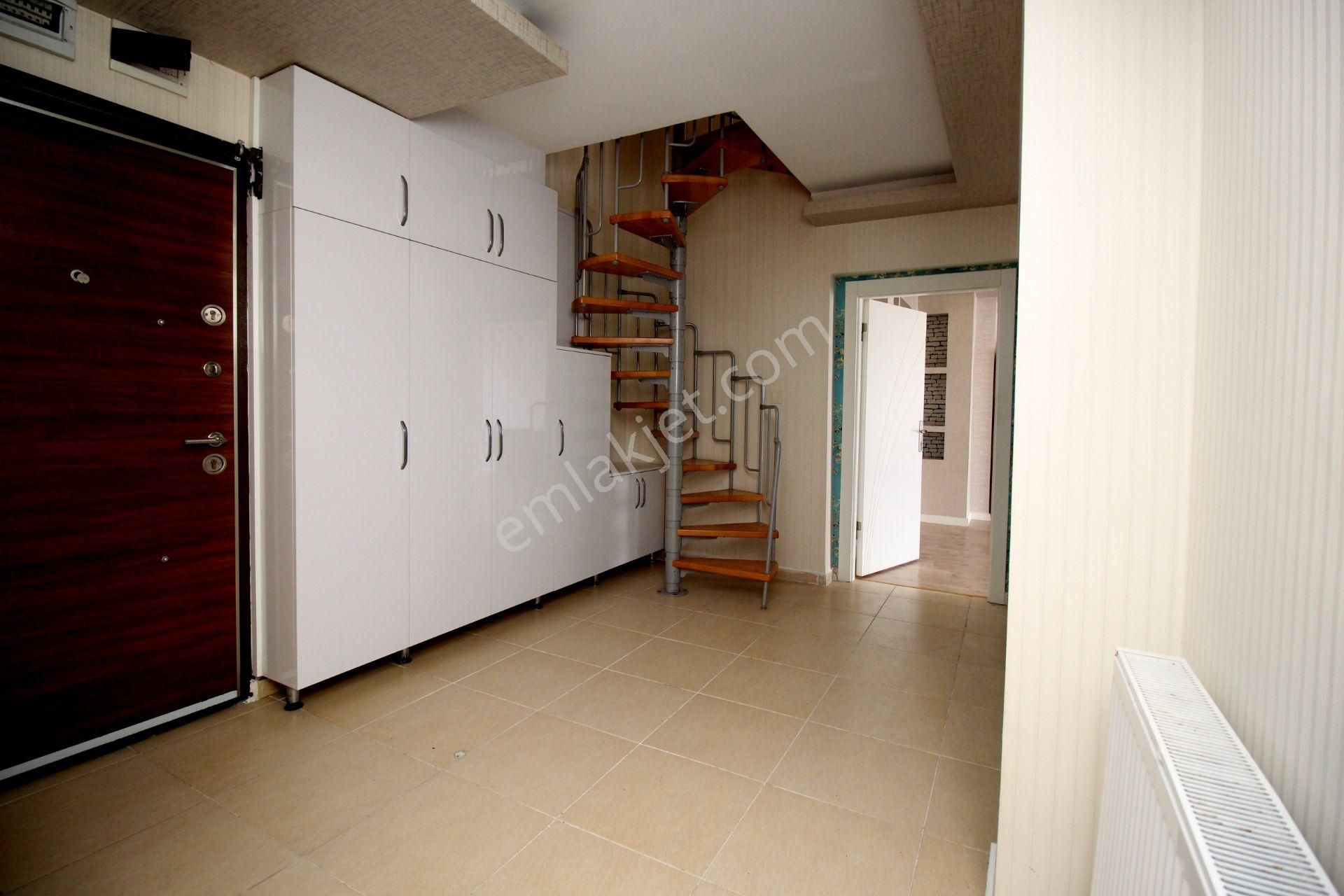 Emre Emlak'tan Piyade'de Genç Bina'da Ön Cephe Çift Giriş Dubleks Satılık 4+1 Daire - Görsel 14