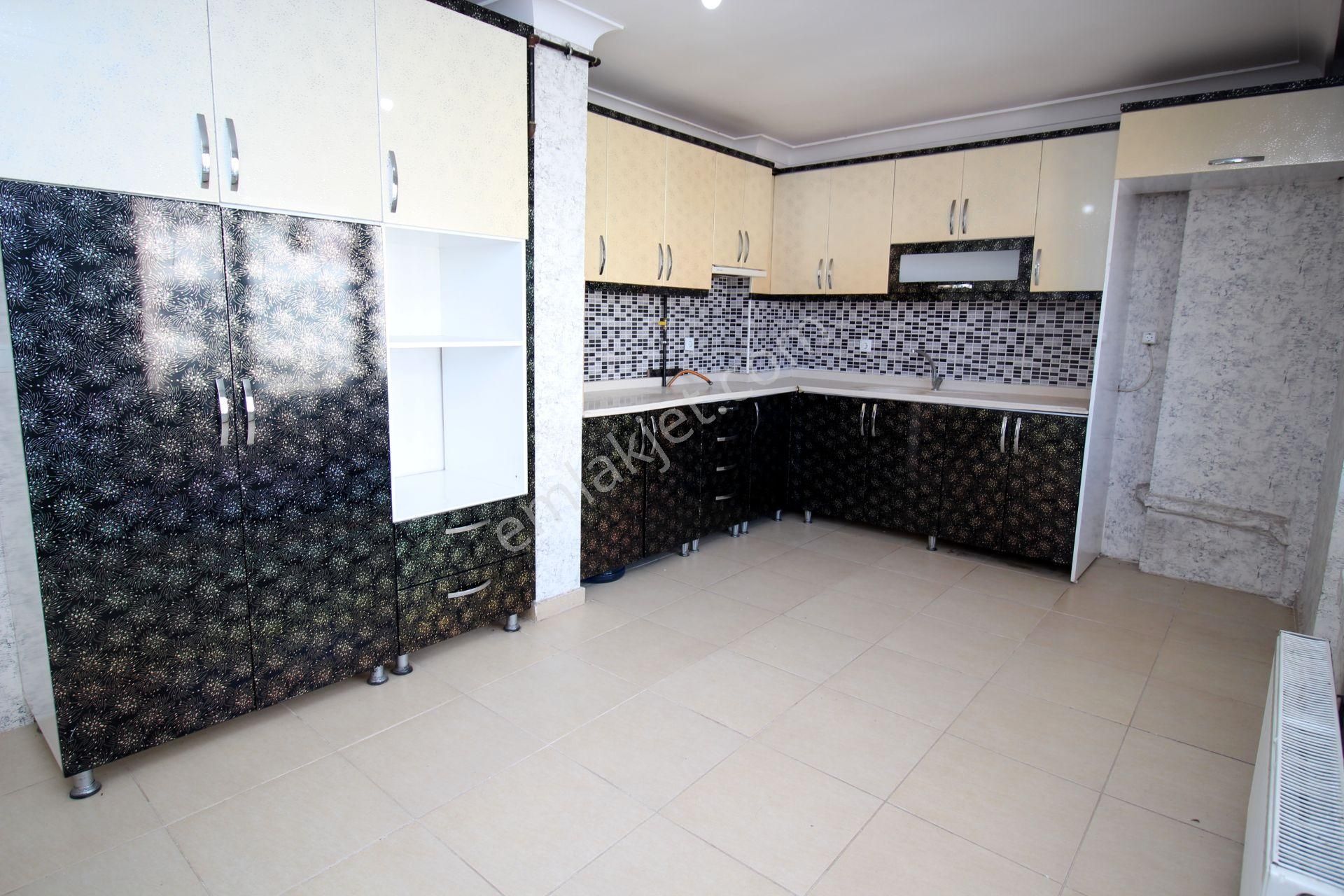 Emre Emlak'tan Piyade'de Genç Bina'da Ön Cephe Çift Giriş Dubleks Satılık 4+1 Daire - Görsel 6