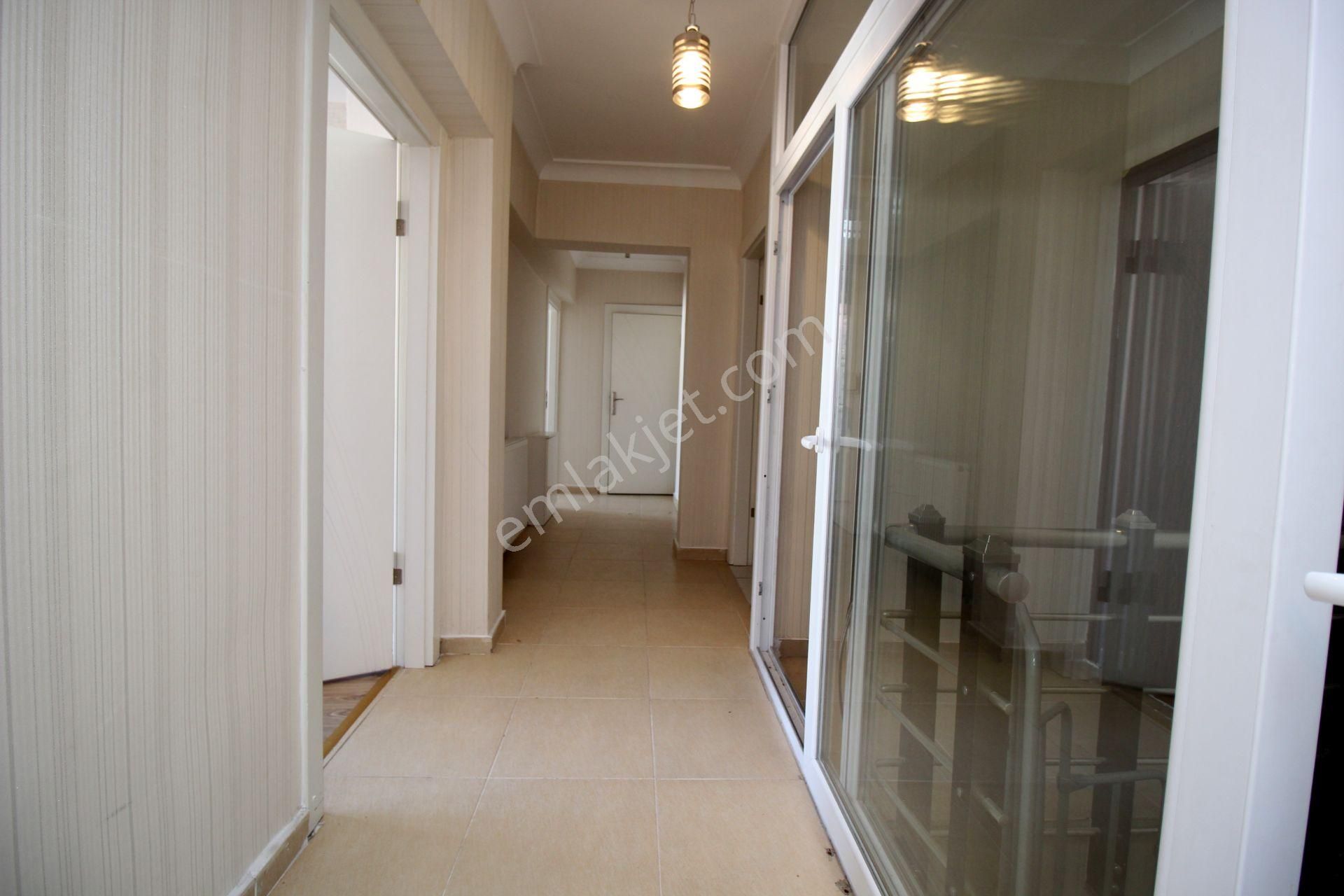 Emre Emlak'tan Piyade'de Genç Bina'da Ön Cephe Çift Giriş Dubleks Satılık 4+1 Daire - Görsel 29