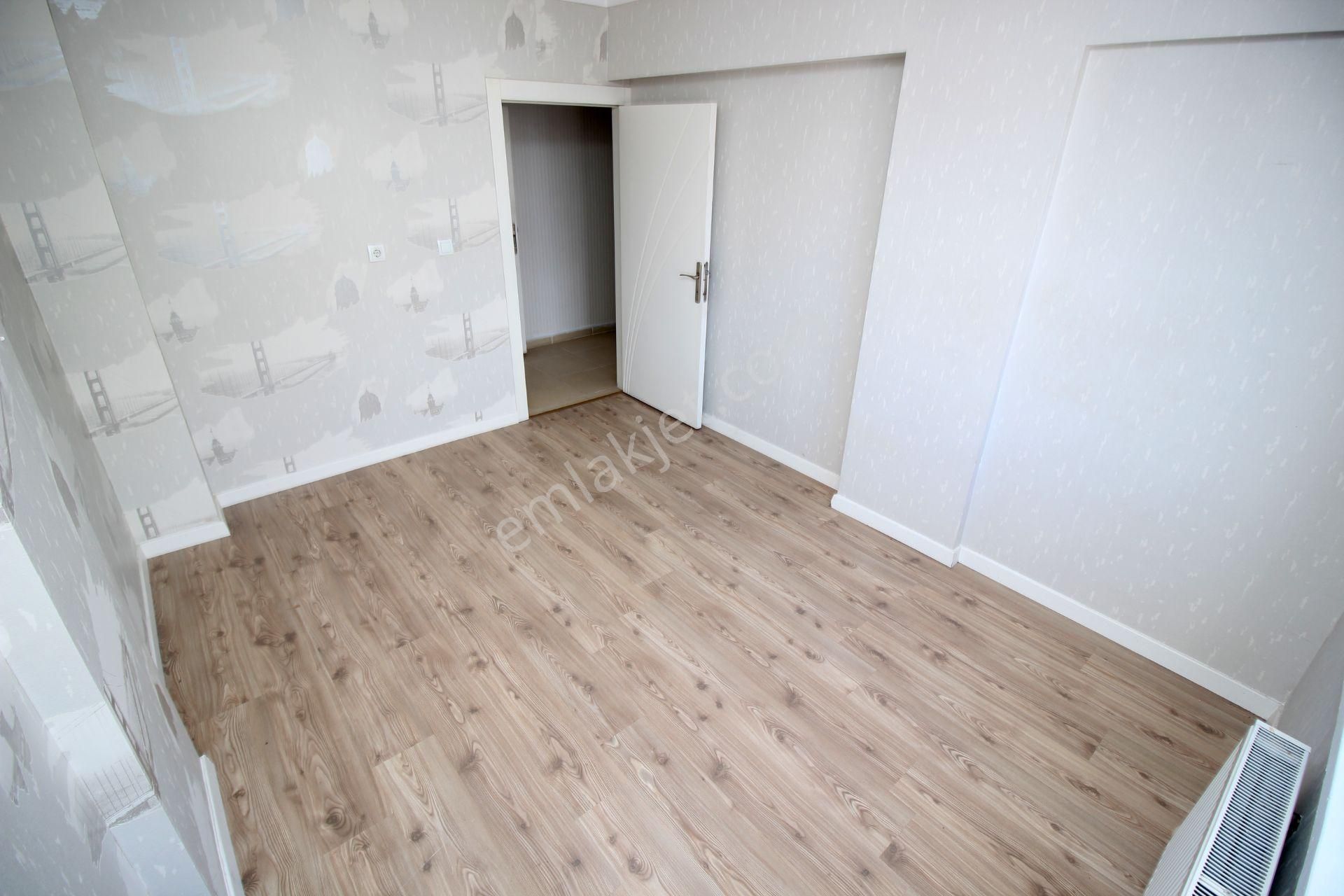 Emre Emlak'tan Piyade'de Genç Bina'da Ön Cephe Çift Giriş Dubleks Satılık 4+1 Daire - Görsel 12