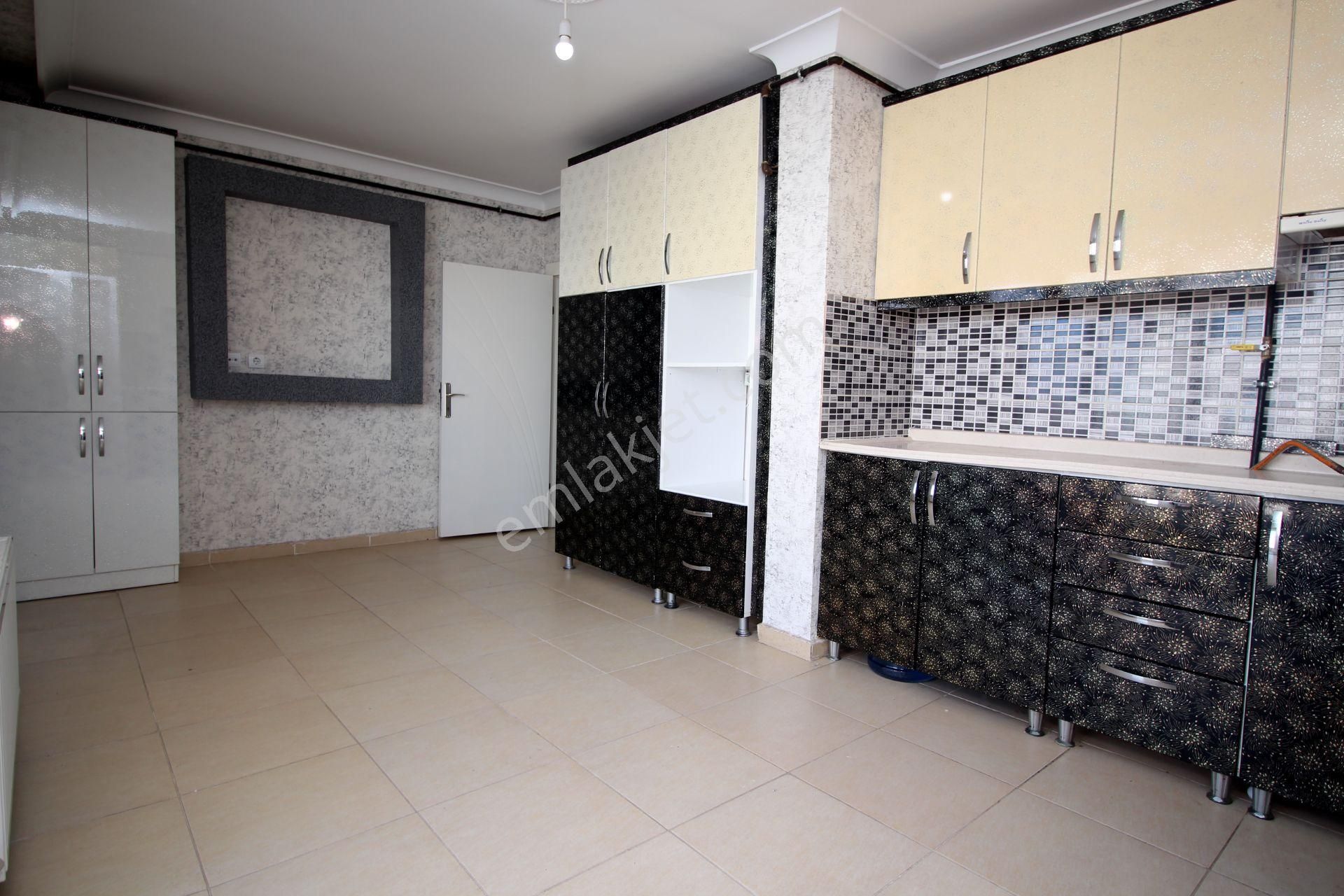 Emre Emlak'tan Piyade'de Genç Bina'da Ön Cephe Çift Giriş Dubleks Satılık 4+1 Daire - Görsel 7