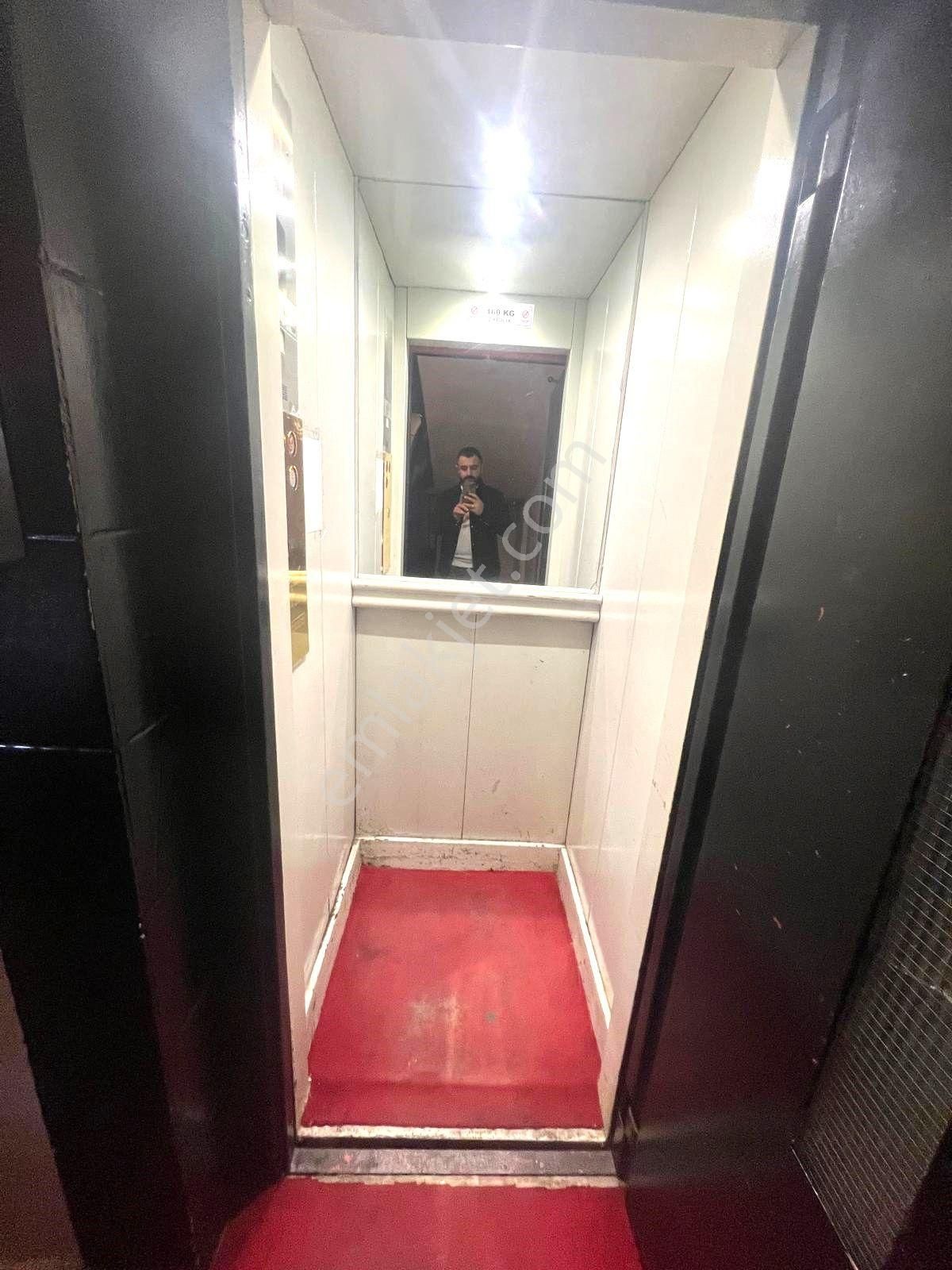 Sefaköy Merkezde Ana Cadde Üzerinde Asansörlü Satılık İşyerii... - Görsel 19
