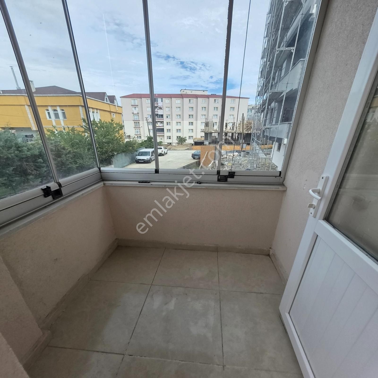 Yuvakur'dan Çerkezköy Kızılpınar Mah'de 3+1 135m²6yıllk 1.kat Ön - Görsel 14