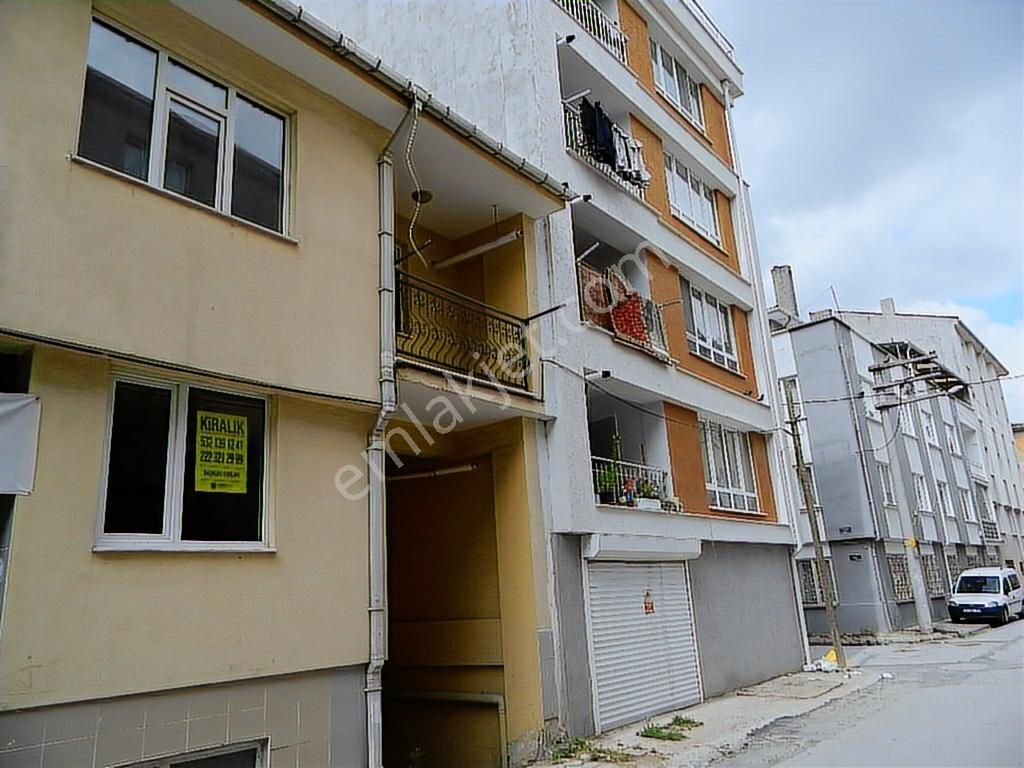 Başkan Emlaktan Kiralık Ömerağa Mahallesinde 2+1 Daire