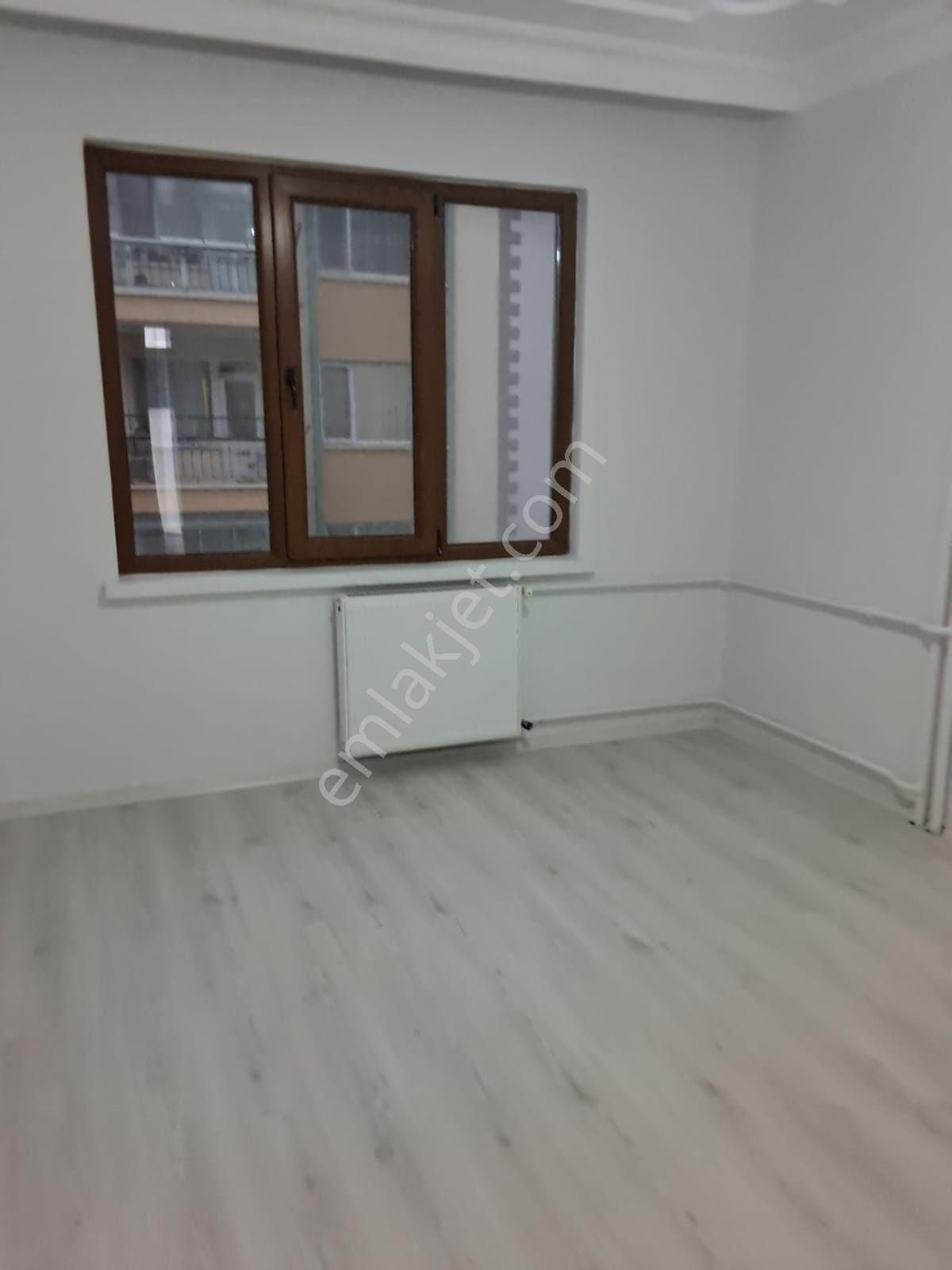 Afyon Tezcan Emlaktan Dervişpaşadakomple Yenilenmiş 3+1 Daire - Görsel 20