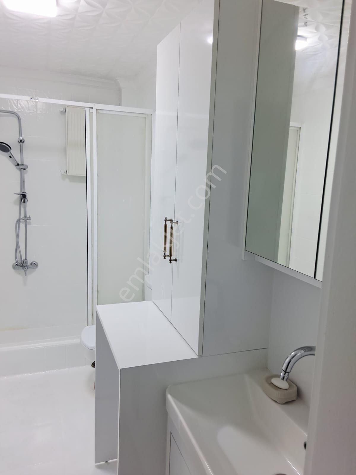 Afyon Tezcan Emlaktan Dervişpaşadakomple Yenilenmiş 3+1 Daire - Görsel 25