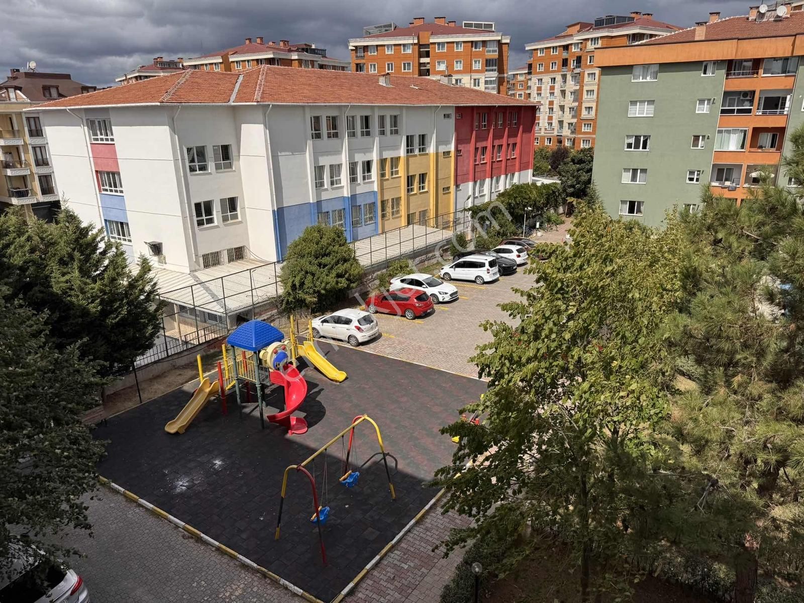 Öğretmenler Sitesi'nde Havuz Ve Peyzaj Manzaralı Geniş 3+1 Daire - Görsel 28