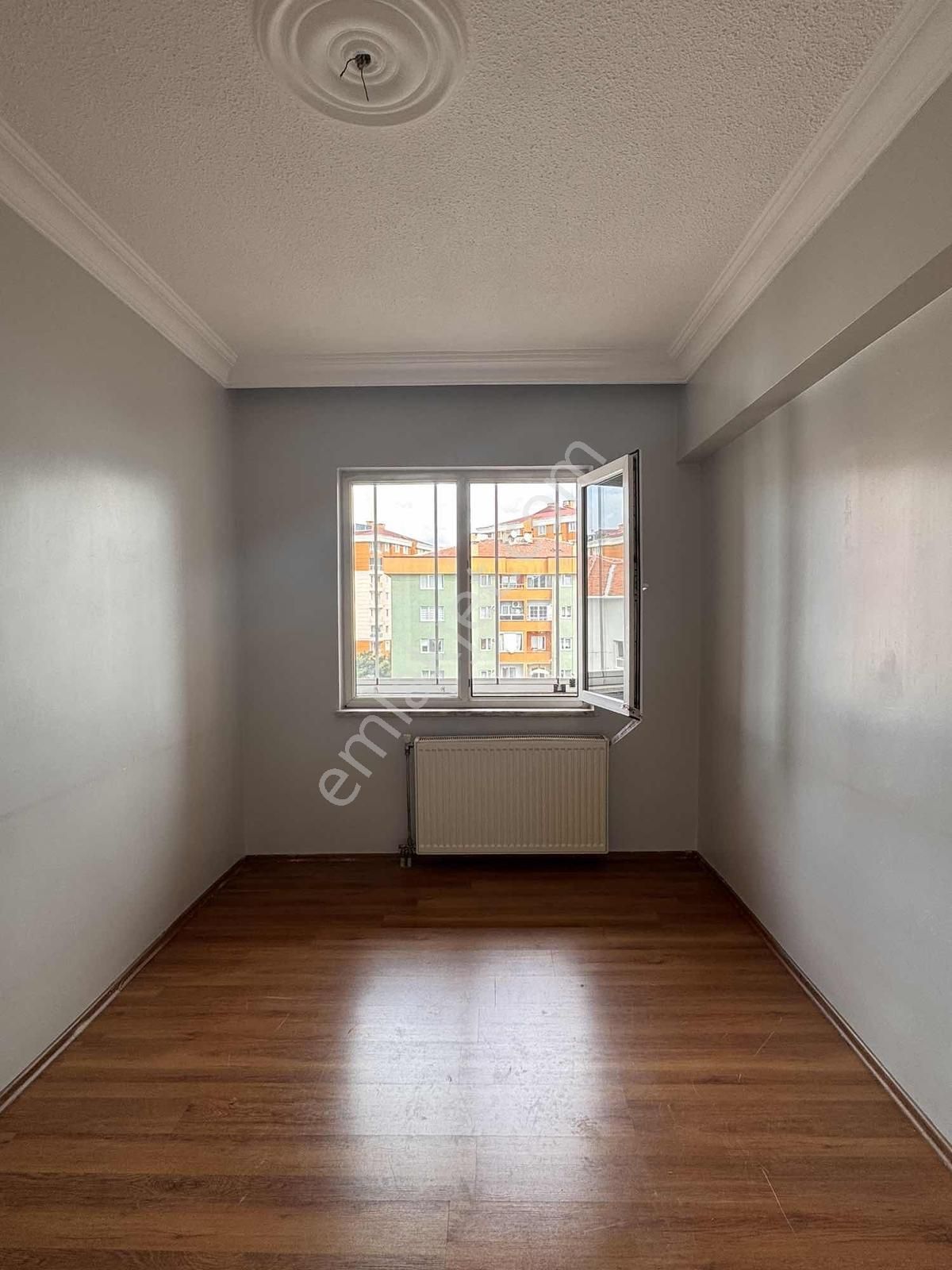 Öğretmenler Sitesi'nde Havuz Ve Peyzaj Manzaralı Geniş 3+1 Daire - Görsel 21