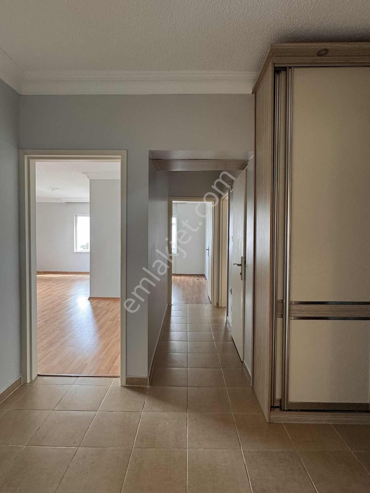 Öğretmenler Sitesi'nde Havuz Ve Peyzaj Manzaralı Geniş 3+1 Daire - Görsel 13