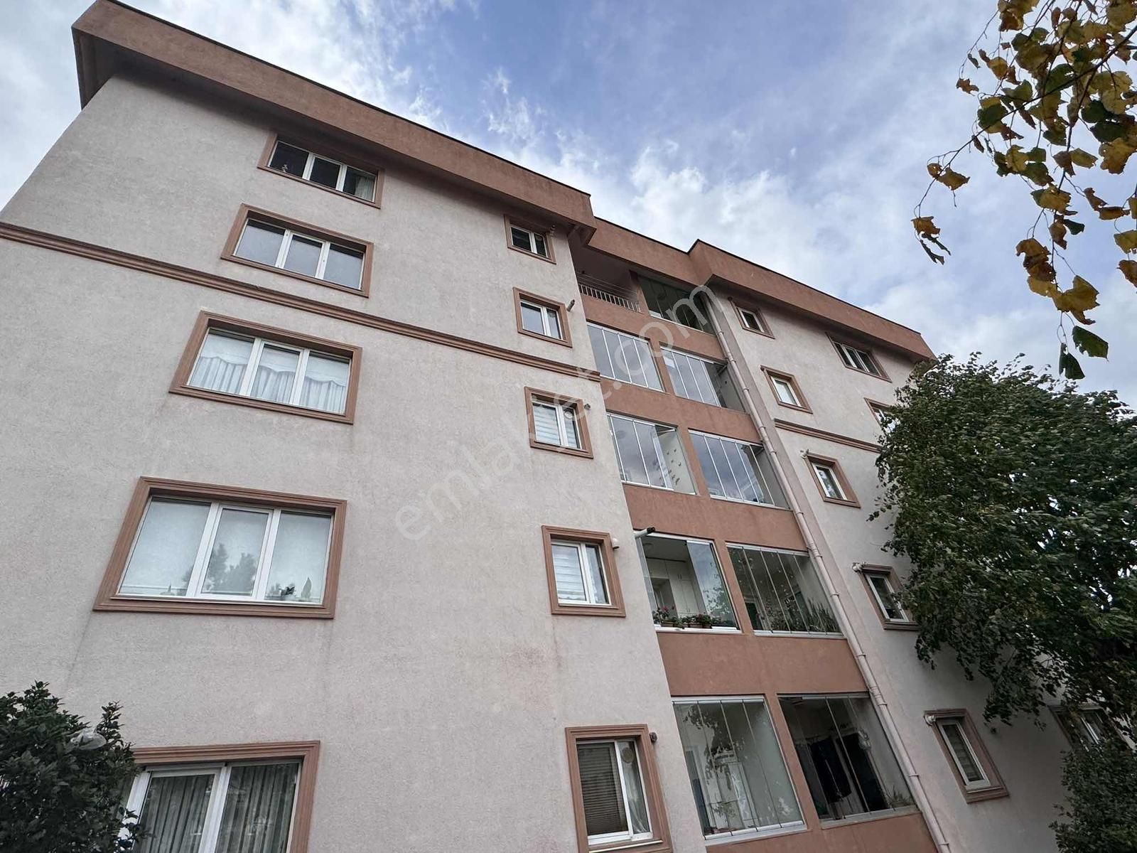 Öğretmenler Sitesi'nde Havuz Ve Peyzaj Manzaralı Geniş 3+1 Daire - Görsel 14
