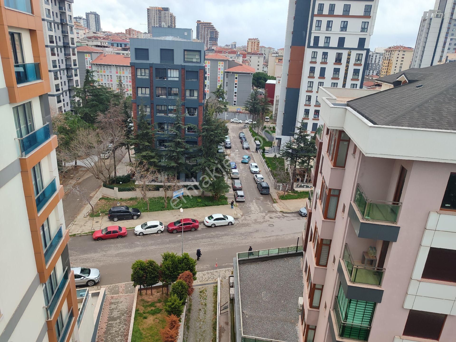 Orhantepe Mah.münibüs Cad.üzerinde Geniş - Görsel 28