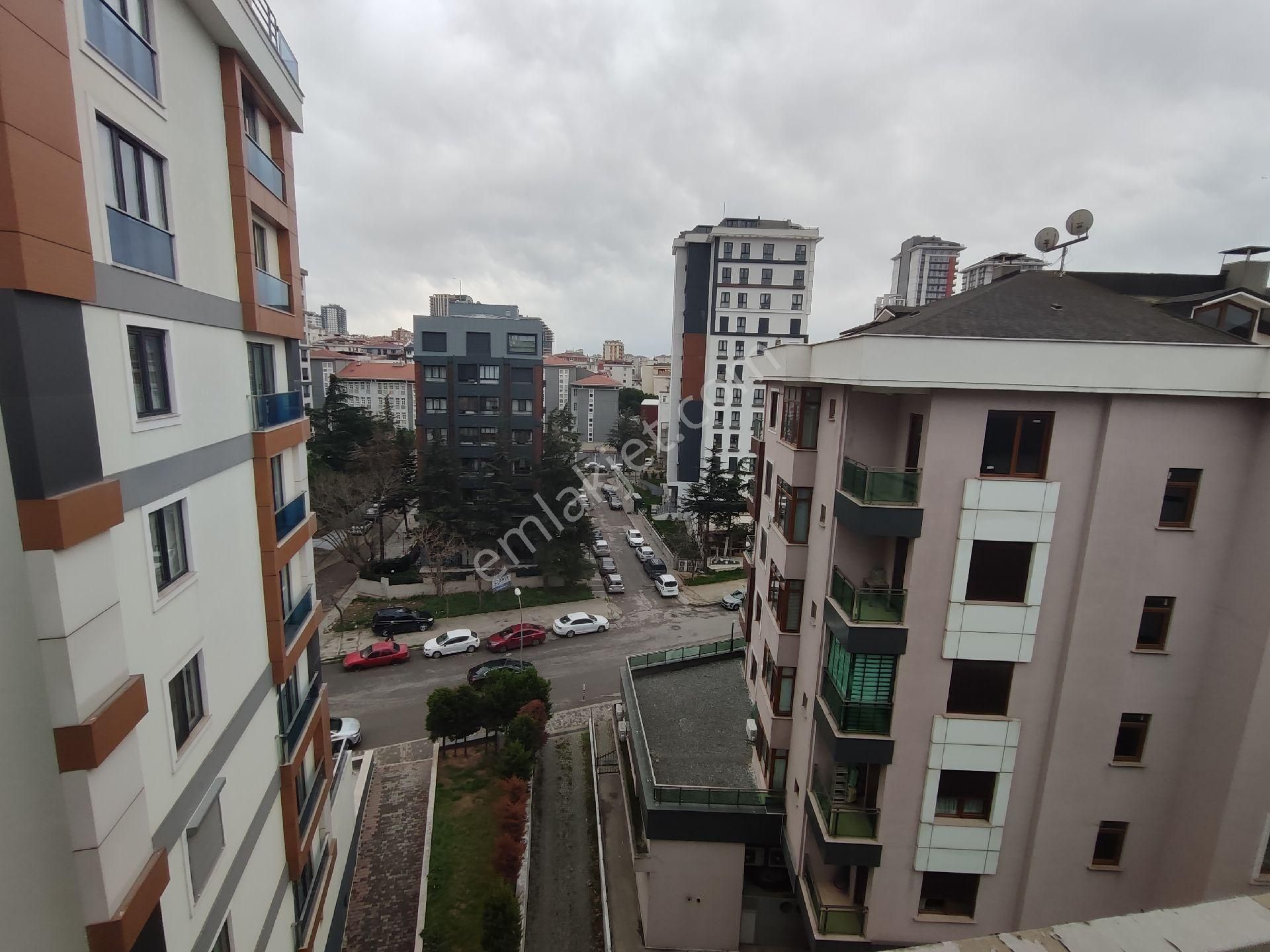 Orhantepe Mah.münibüs Cad.üzerinde Geniş - Görsel 14