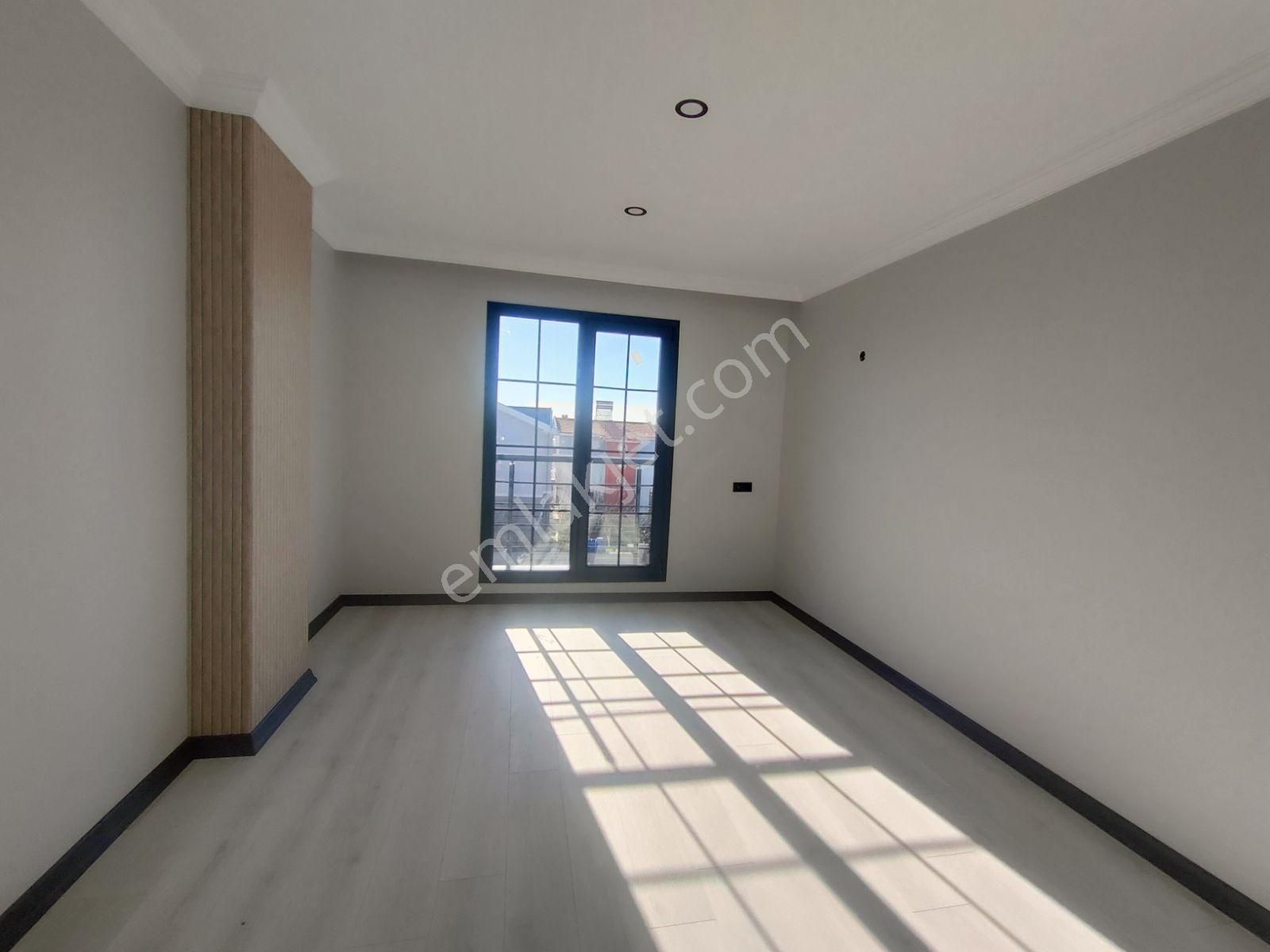 Kartallar'dan Büyük Odalı Geniş Bahçeli Deniz Manzaralı Yazlık. - Görsel 33