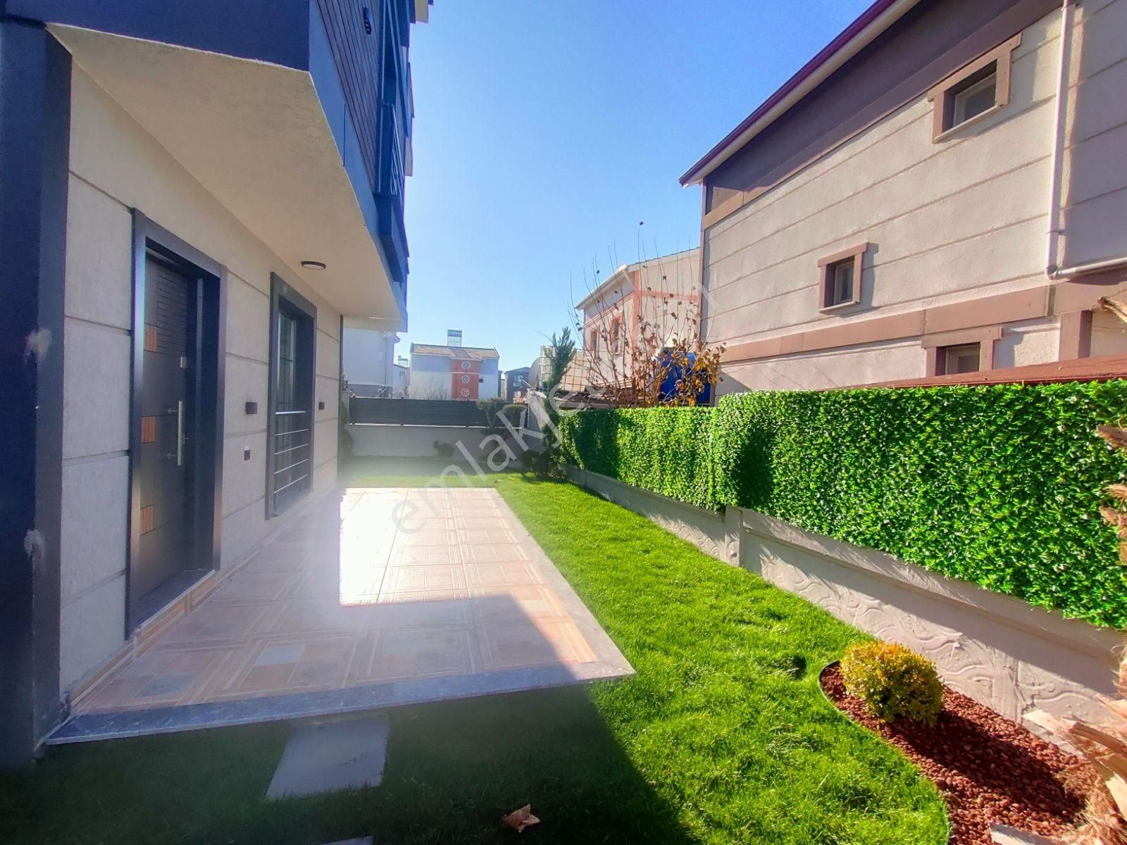 Kartallar'dan Büyük Odalı Geniş Bahçeli Deniz Manzaralı Yazlık. - Görsel 19