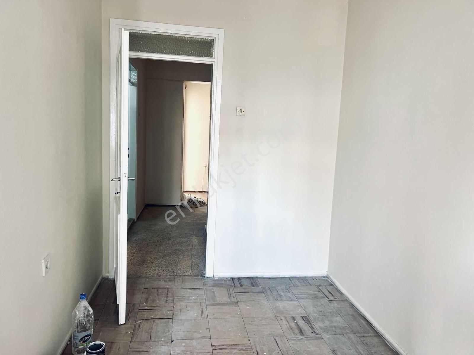 Bornova Erzene Mah Ata Durağında 2+1 Ara Kat Satılık Daire - Görsel 9