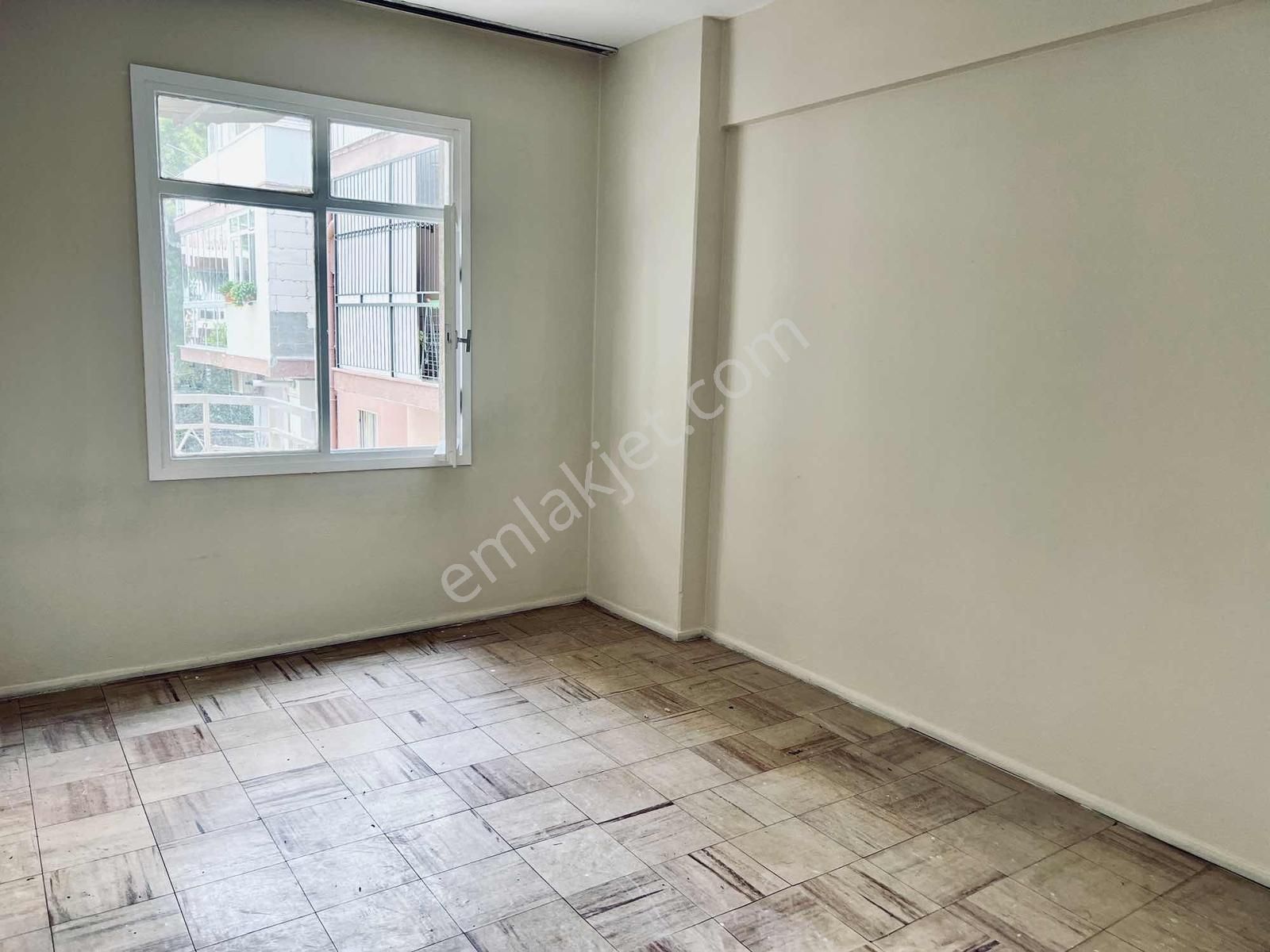 Bornova Erzene Mah Ata Durağında 2+1 Ara Kat Satılık Daire - Görsel 3