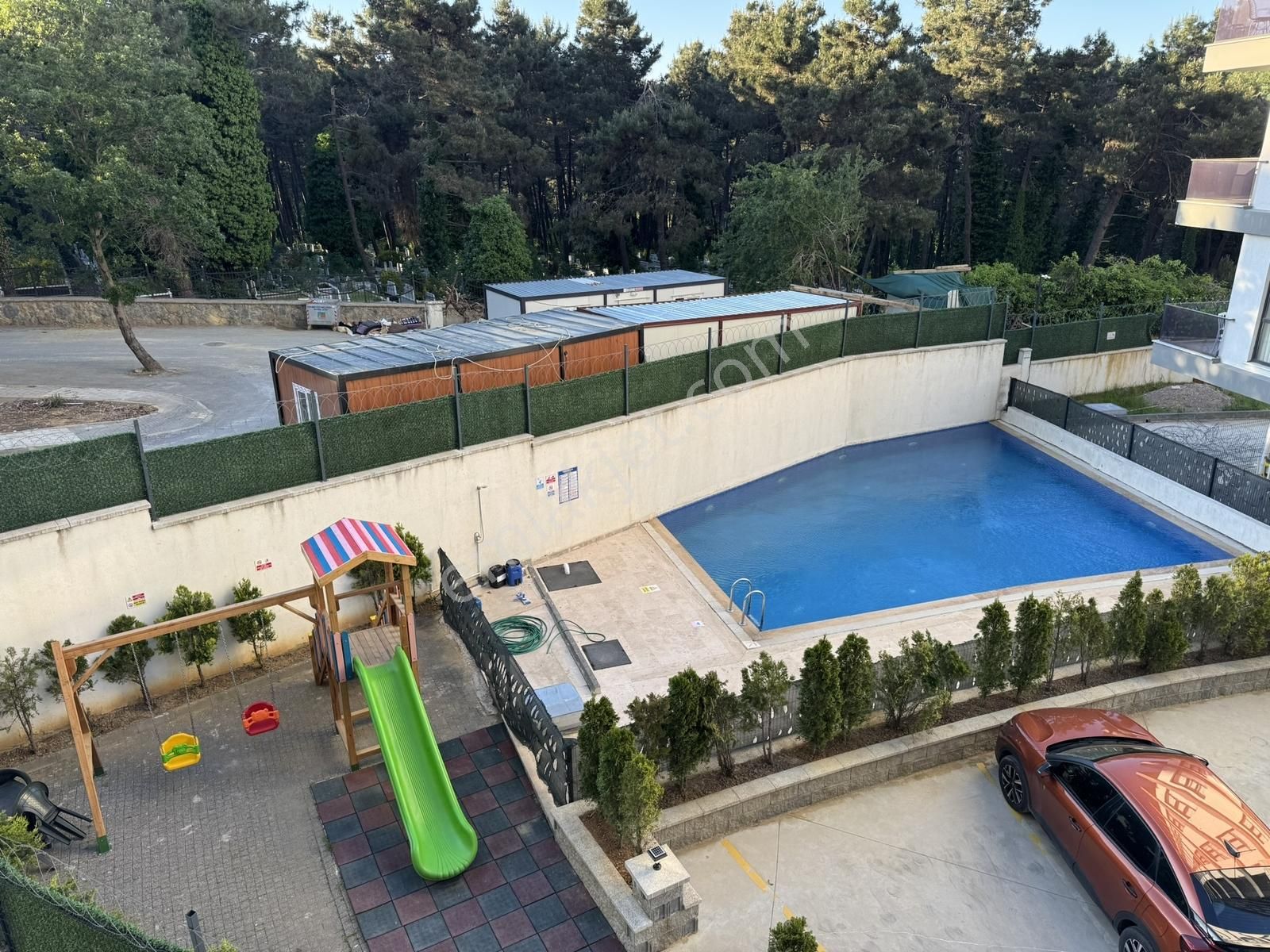 Çekmeköy'ün Merkezinde, Kuzey Ormanları Yanında 2+1 Site Dairesi - Görsel 3