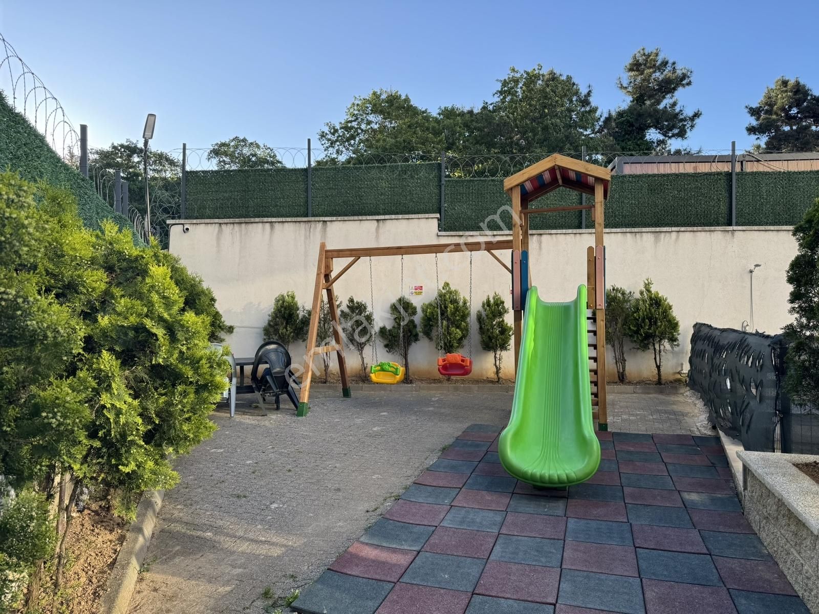 Çekmeköy'ün Merkezinde, Kuzey Ormanları Yanında 2+1 Site Dairesi - Görsel 6