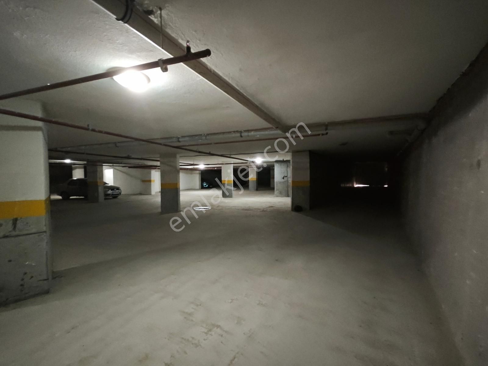 Çekmeköy'ün Merkezinde, Kuzey Ormanları Yanında 2+1 Site Dairesi - Görsel 25