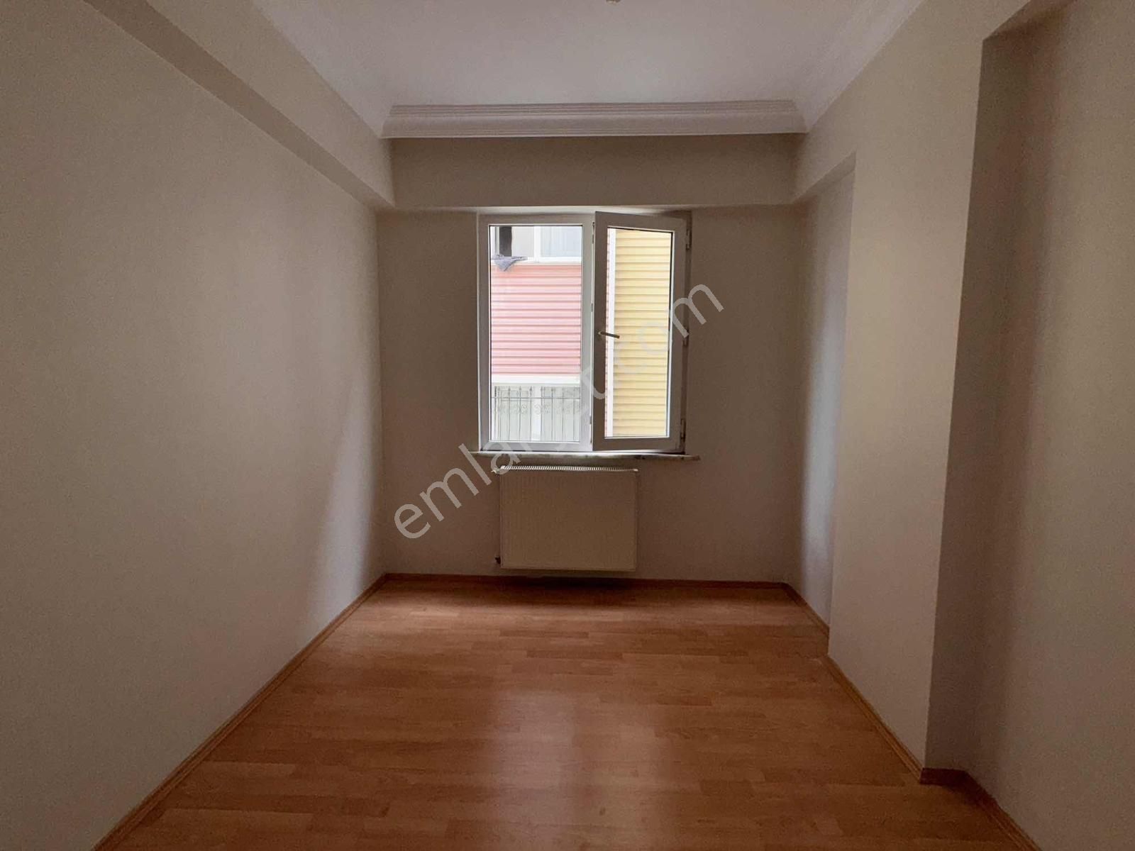 Köknar Caddesi Yanında,çekmeköy Metroya 300 Metre Boş 3+1 Daire - Görsel 31