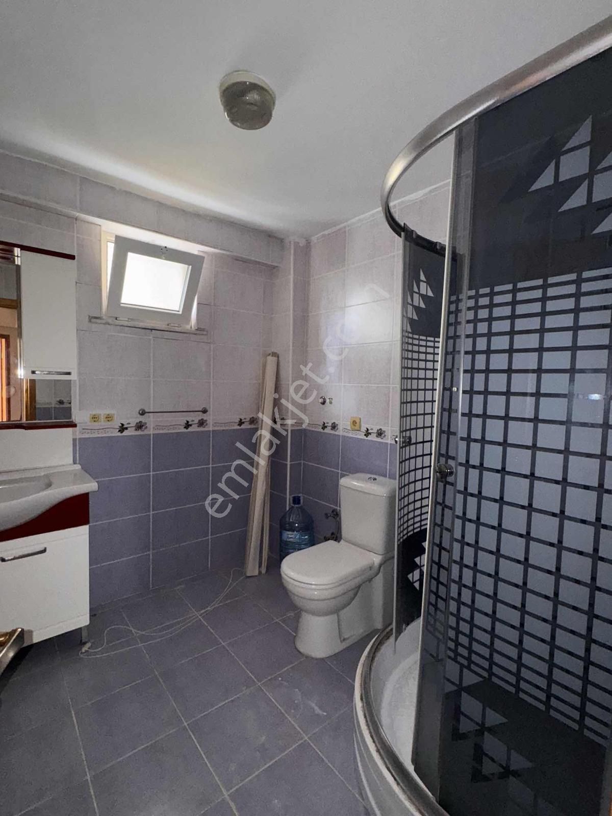 Köknar Caddesi Yanında,çekmeköy Metroya 300 Metre Boş 3+1 Daire - Görsel 2