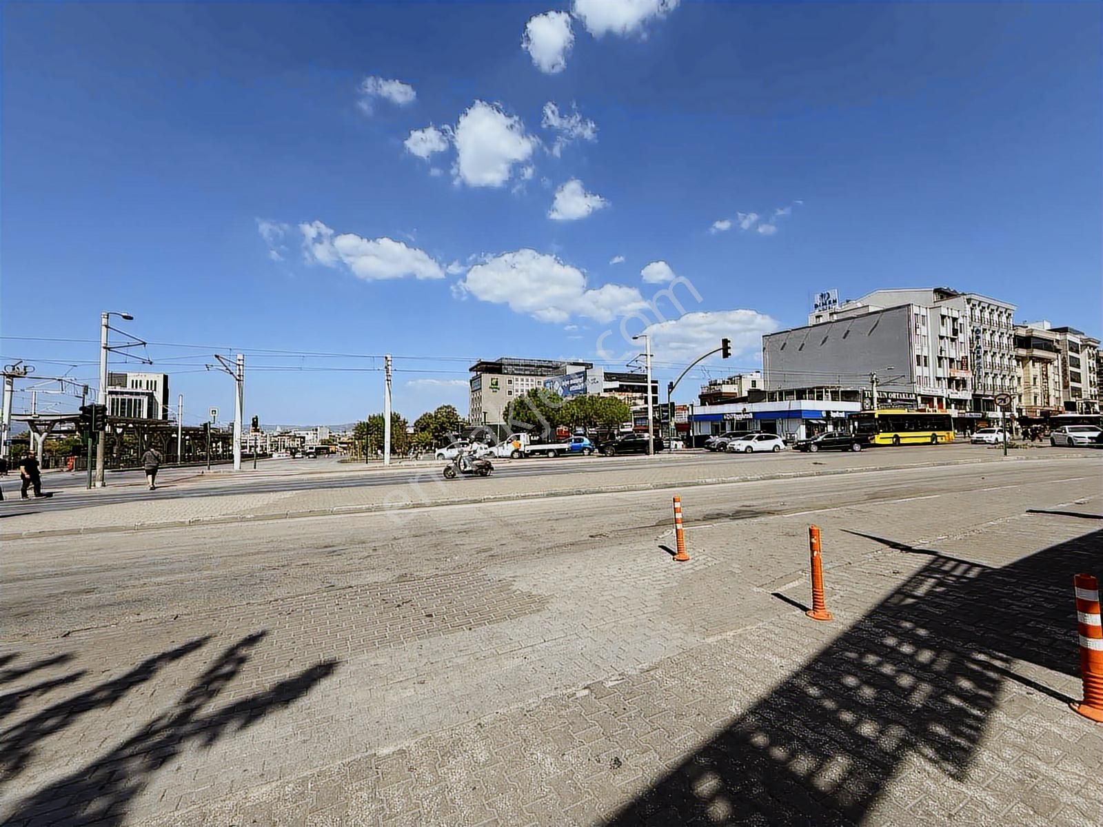 Bm Real Estate Kent Meydanı Karşısı Kiralık 130 M2 Dükkan - Görsel 14