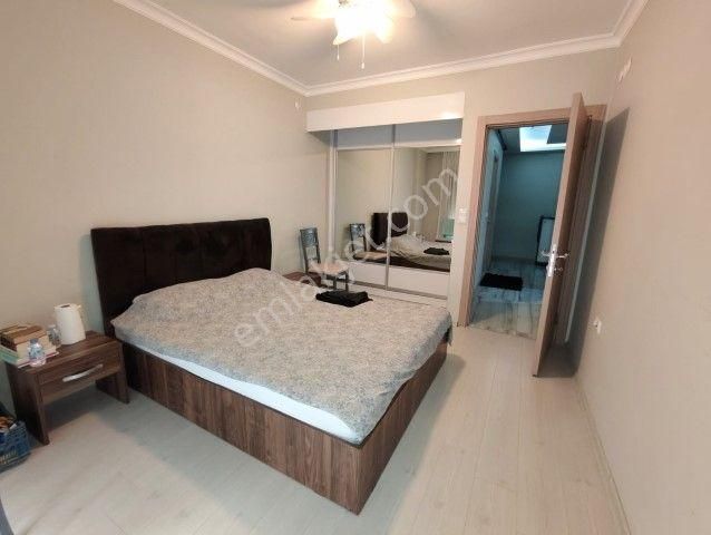 Bayraklı Körfez Mahallesinde Site İçerisinde Eşyalı 3+1 Satılık Daire - Görsel 8