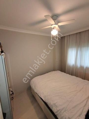 Bayraklı Körfez Mahallesinde Site İçerisinde Eşyalı 3+1 Satılık Daire - Görsel 19