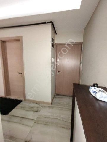 Bayraklı Körfez Mahallesinde Site İçerisinde Eşyalı 3+1 Satılık Daire - Görsel 15