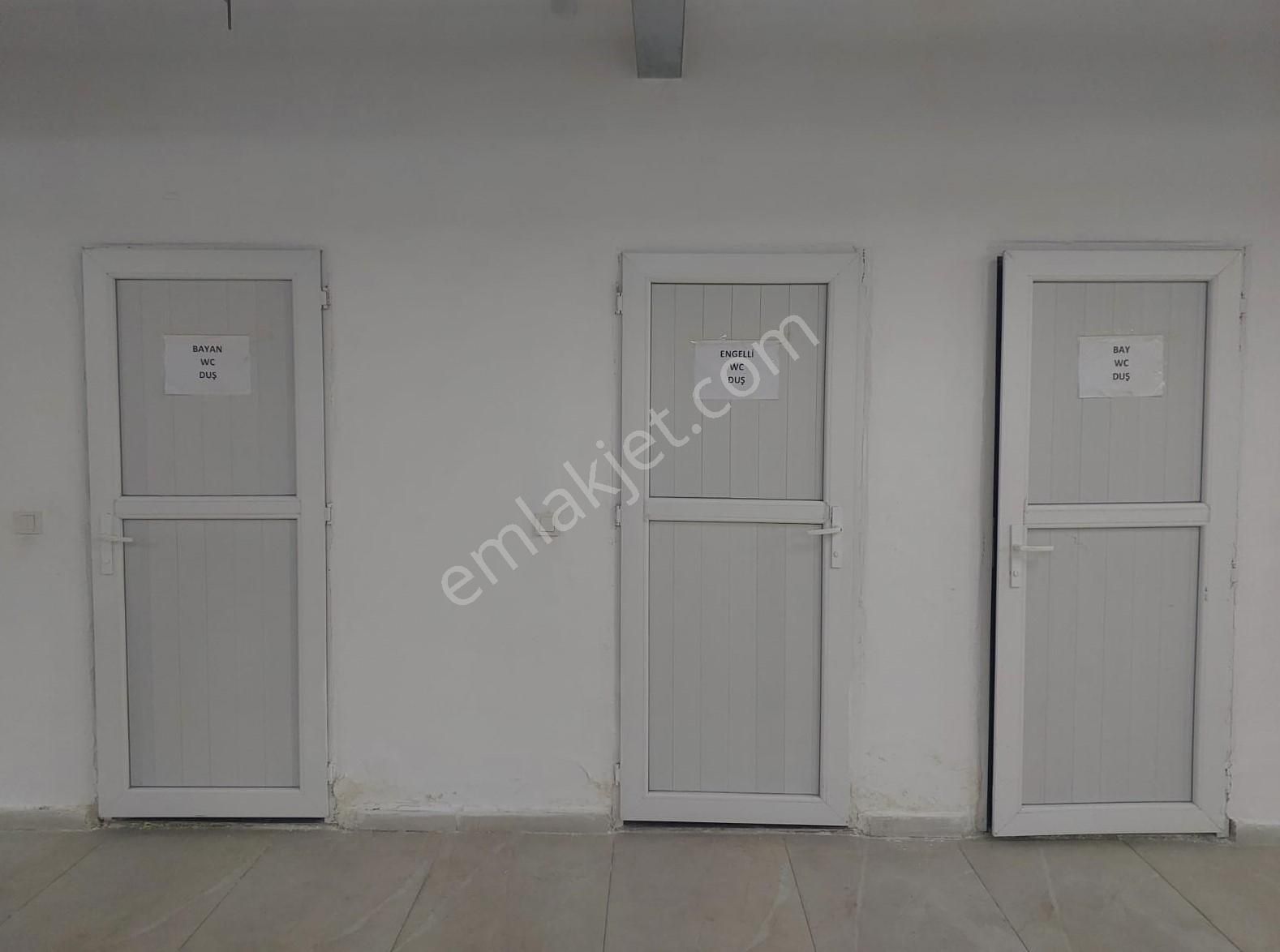 Ankara'nın Merkezinde Teraslı Giriş Çok Kullanışlı Kiralık 4+1 - Görsel 9