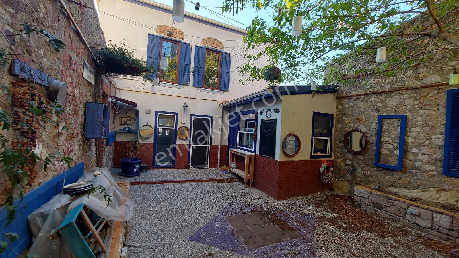 Ayvalık Zekibeyde Anahtar Teslim Butik Otel + İmarlı Arsa - Görsel 2