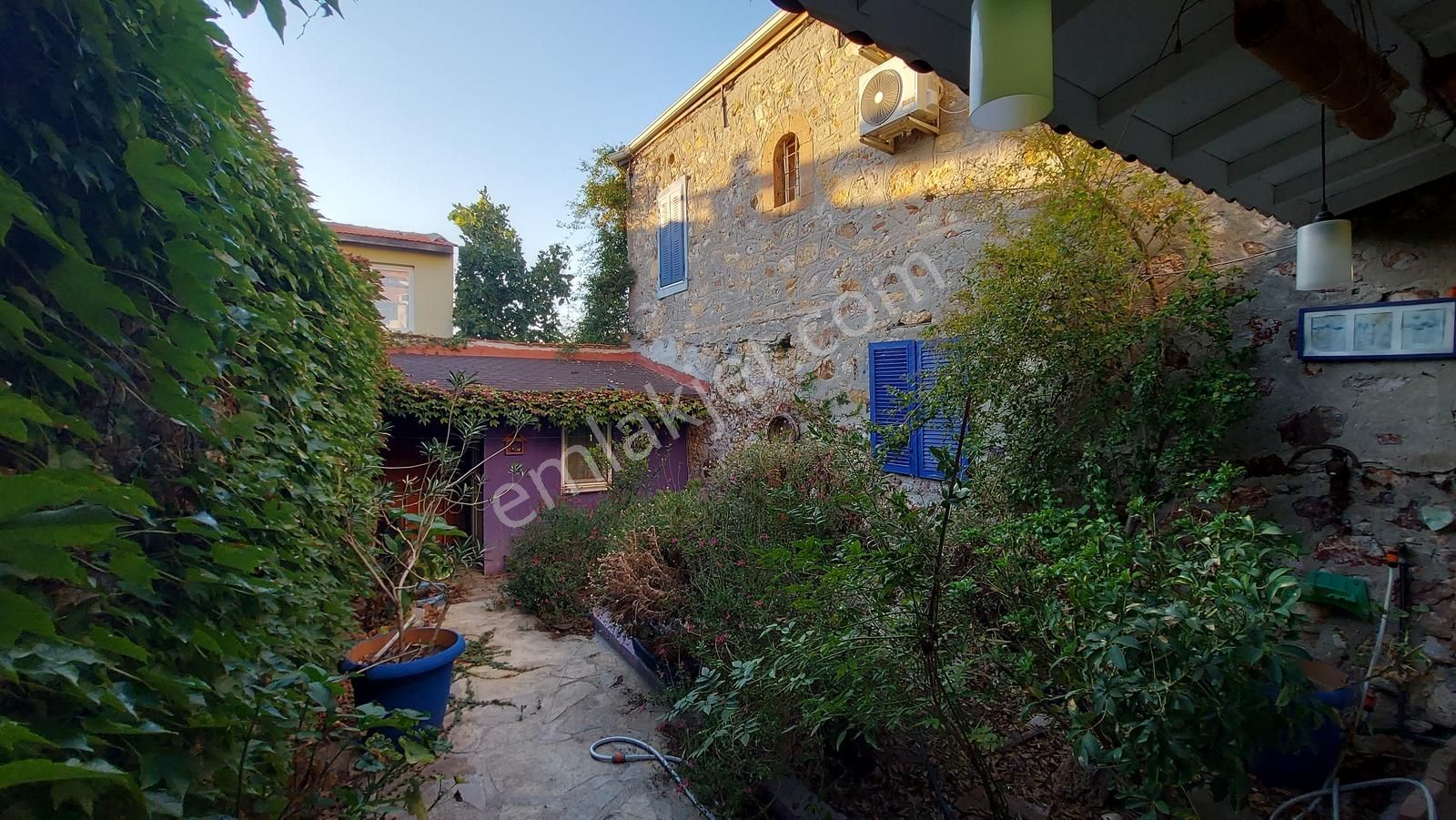 Ayvalık Zekibeyde Anahtar Teslim Butik Otel + İmarlı Arsa - Görsel 7