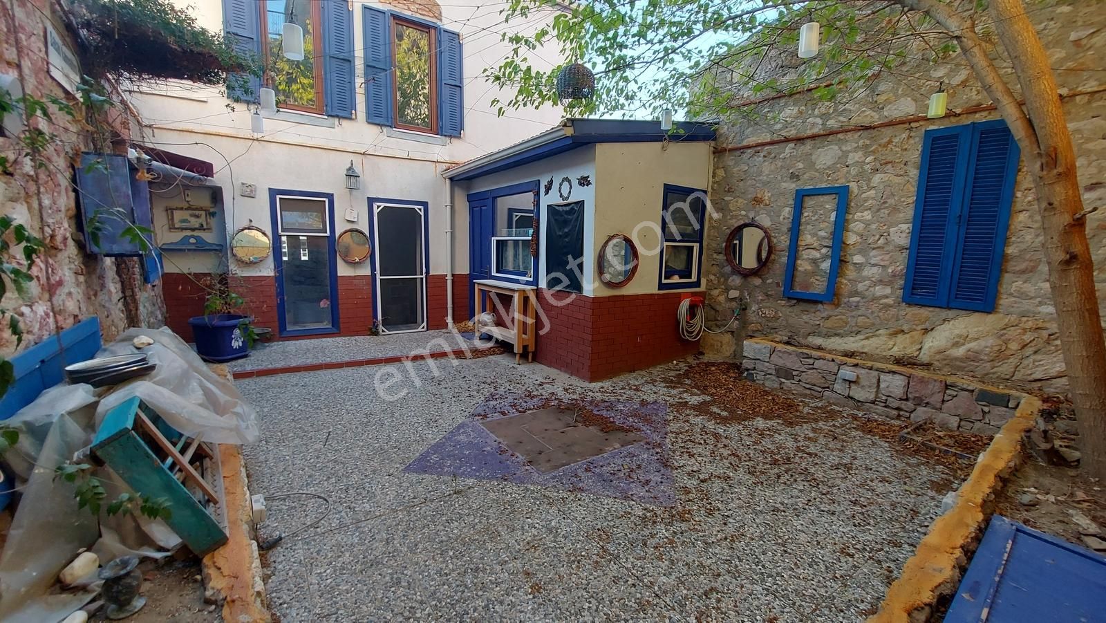 Ayvalık Zekibeyde Anahtar Teslim Butik Otel + İmarlı Arsa - Görsel 18